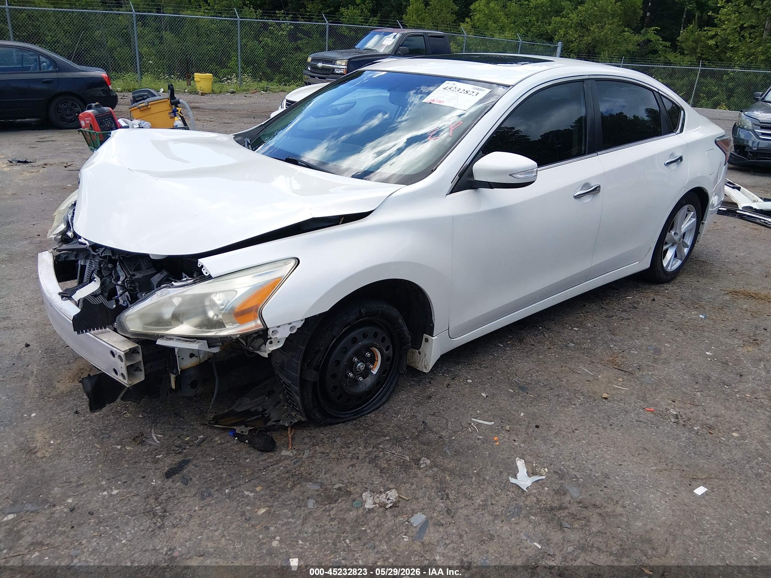 2014 Nissan Altima 2.5 Sv White vin: 1N4AL3AP2EC322952