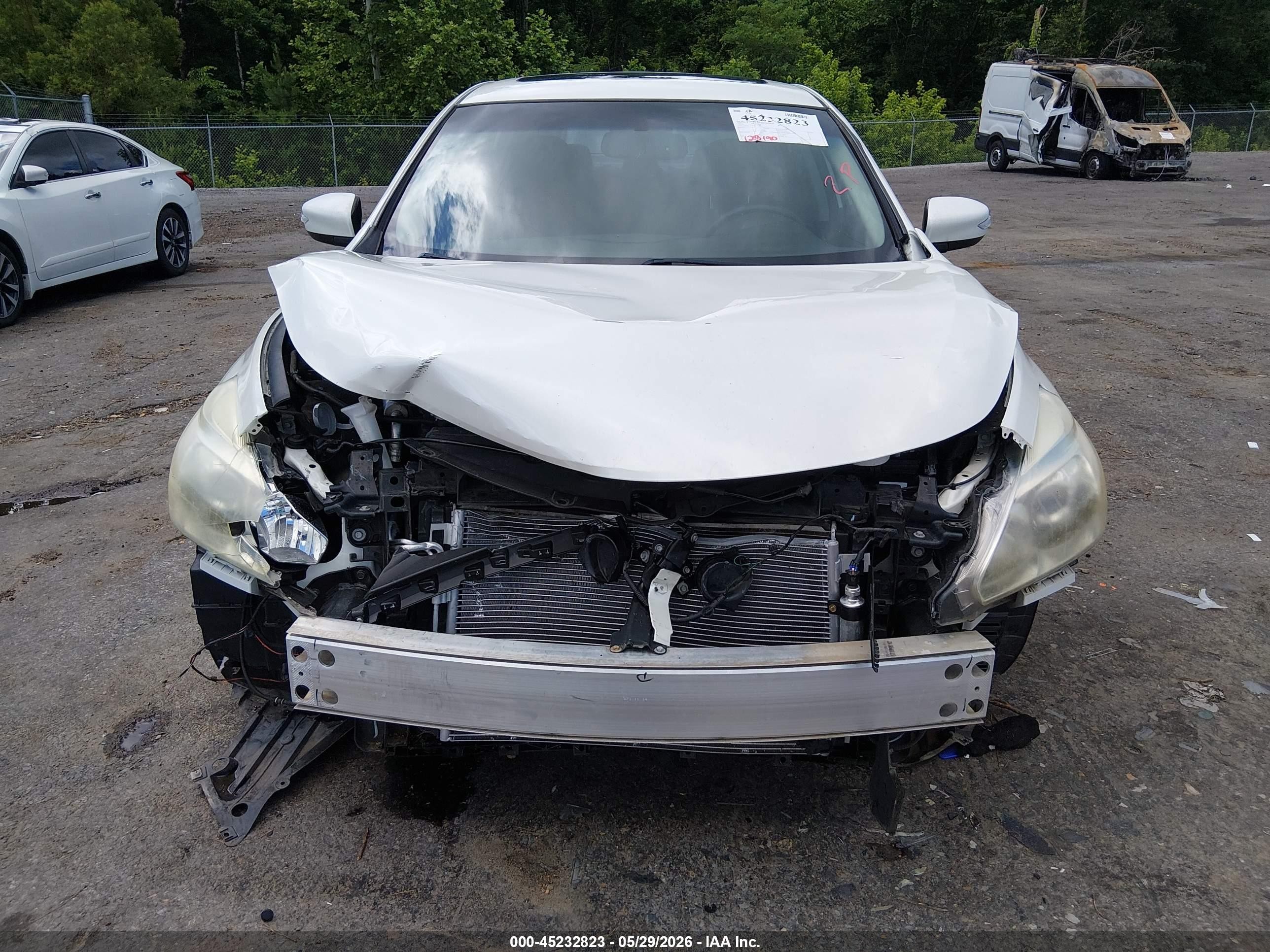 2014 Nissan Altima 2.5 Sv White vin: 1N4AL3AP2EC322952