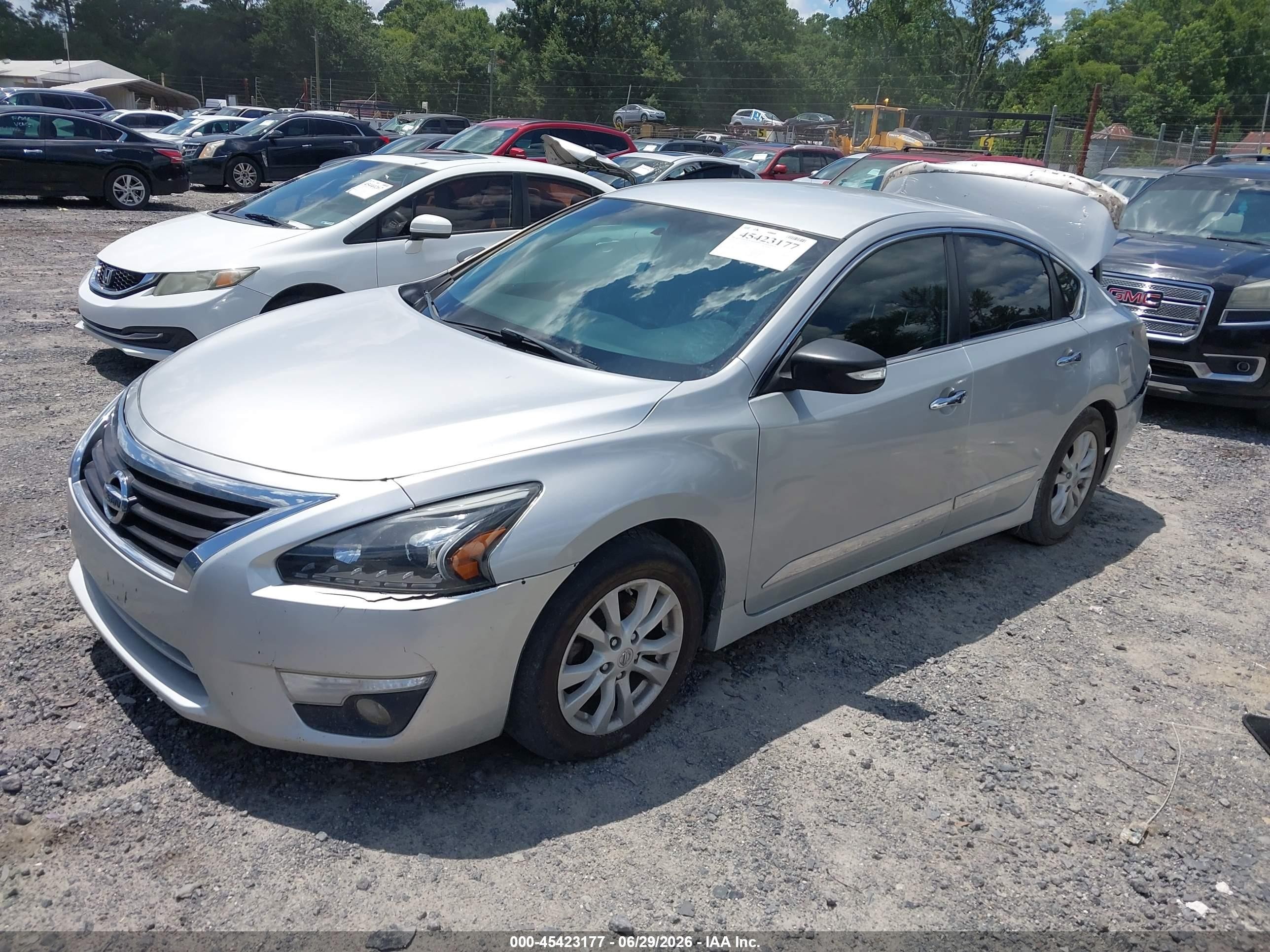 2014 Nissan Altima 2.5 S Silver vin: 1N4AL3AP2EC404051
