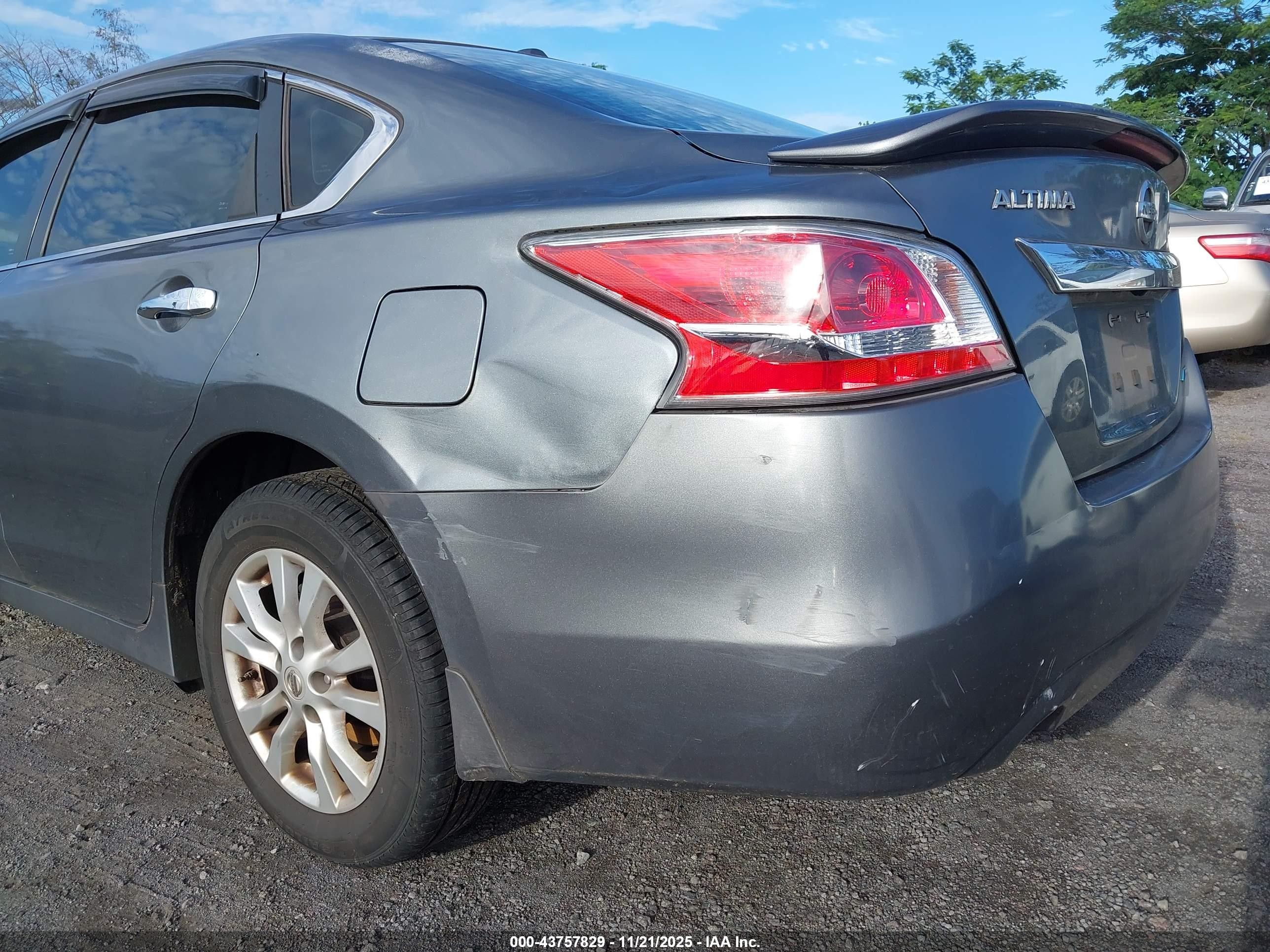2014 Nissan Altima 2.5 S Серый vin: 1N4AL3AP2EC406804