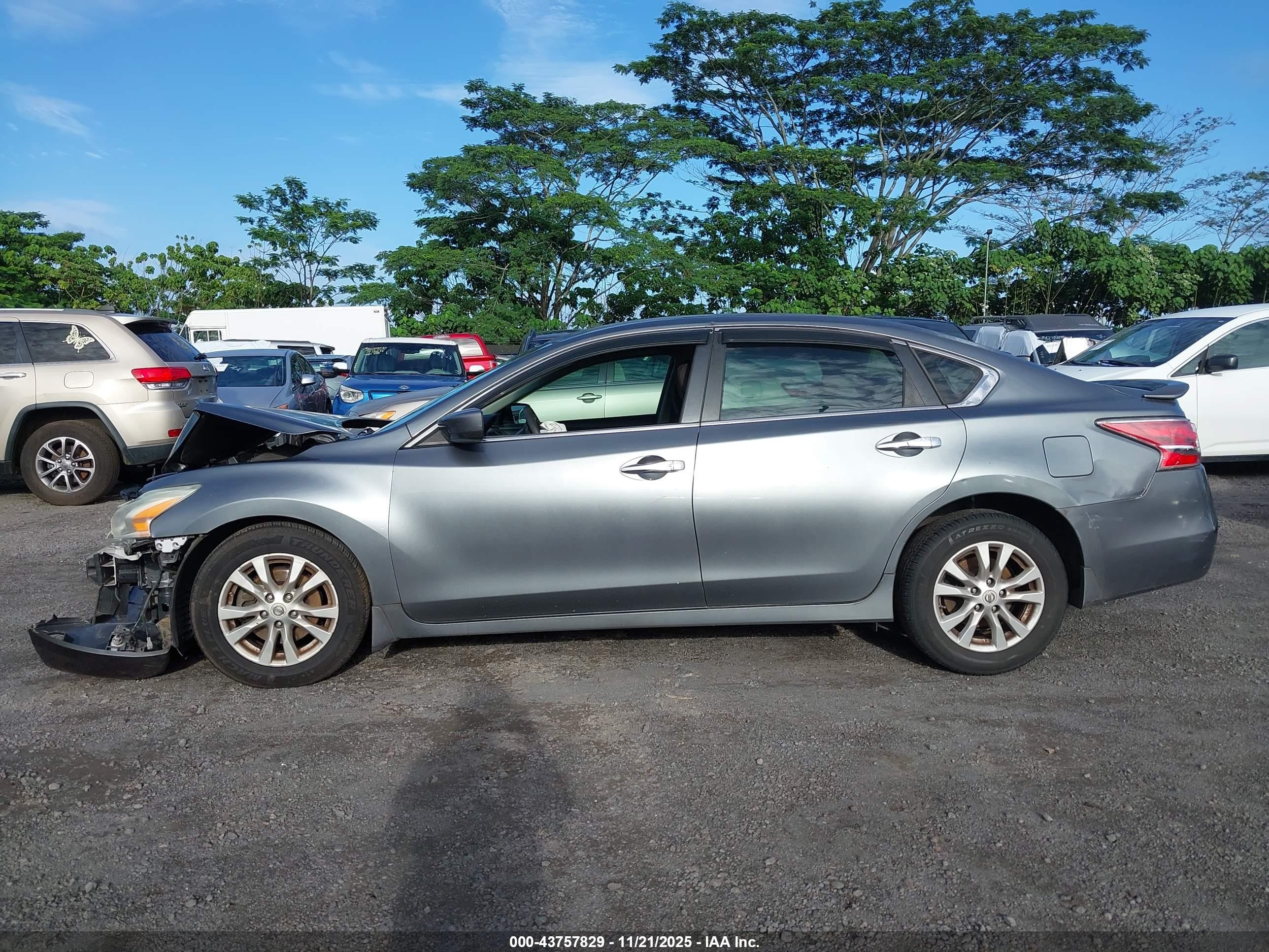 2014 Nissan Altima 2.5 S Серый vin: 1N4AL3AP2EC406804