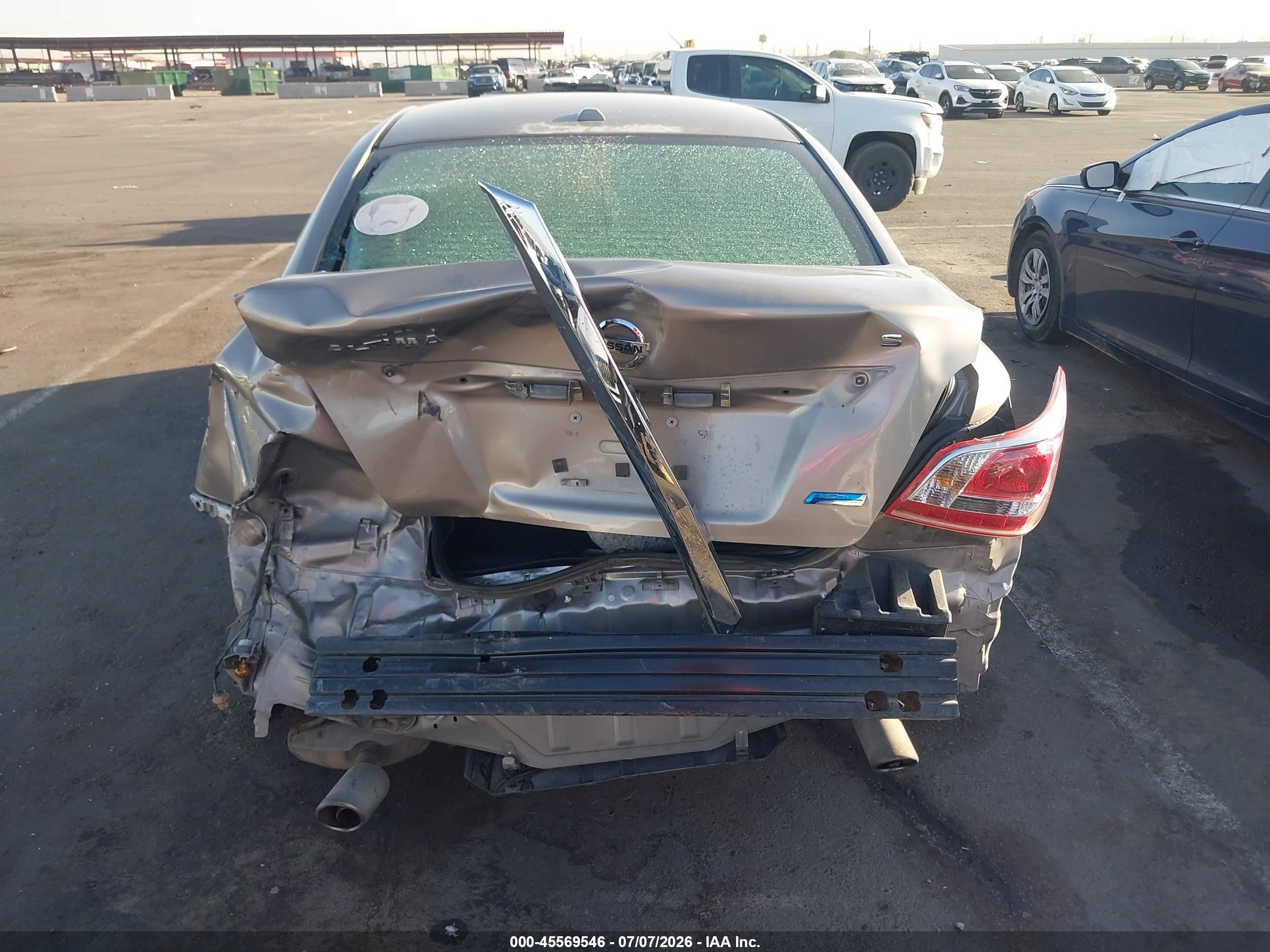 2014 Nissan Altima 2.5 S Gold vin: 1N4AL3AP2EC423313