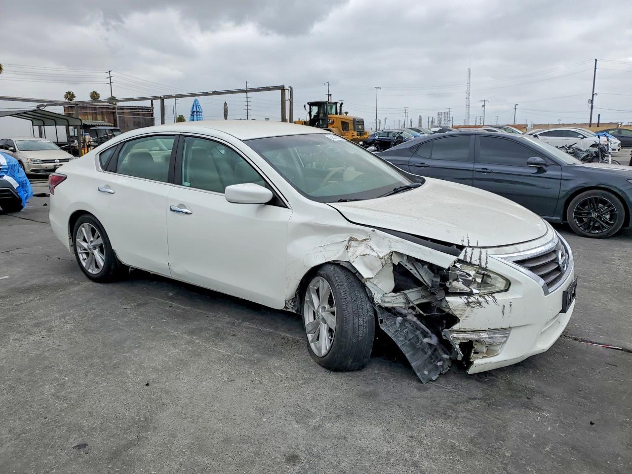 2014 Nissan Altima 2.5 Sv White vin: 1N4AL3AP2EN205635