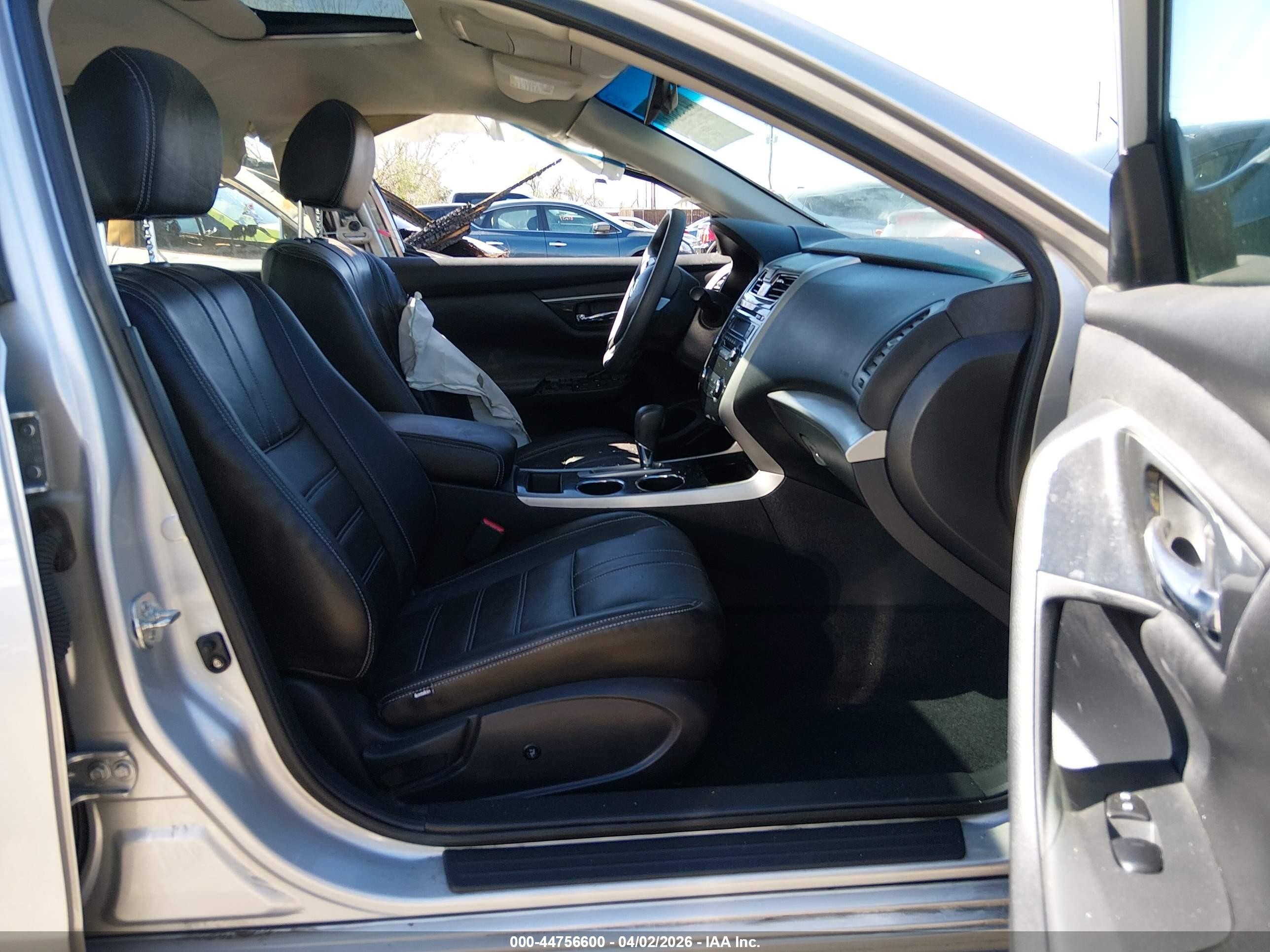 2014 Nissan Altima 2.5 S Silver vin: 1N4AL3AP2EN208356