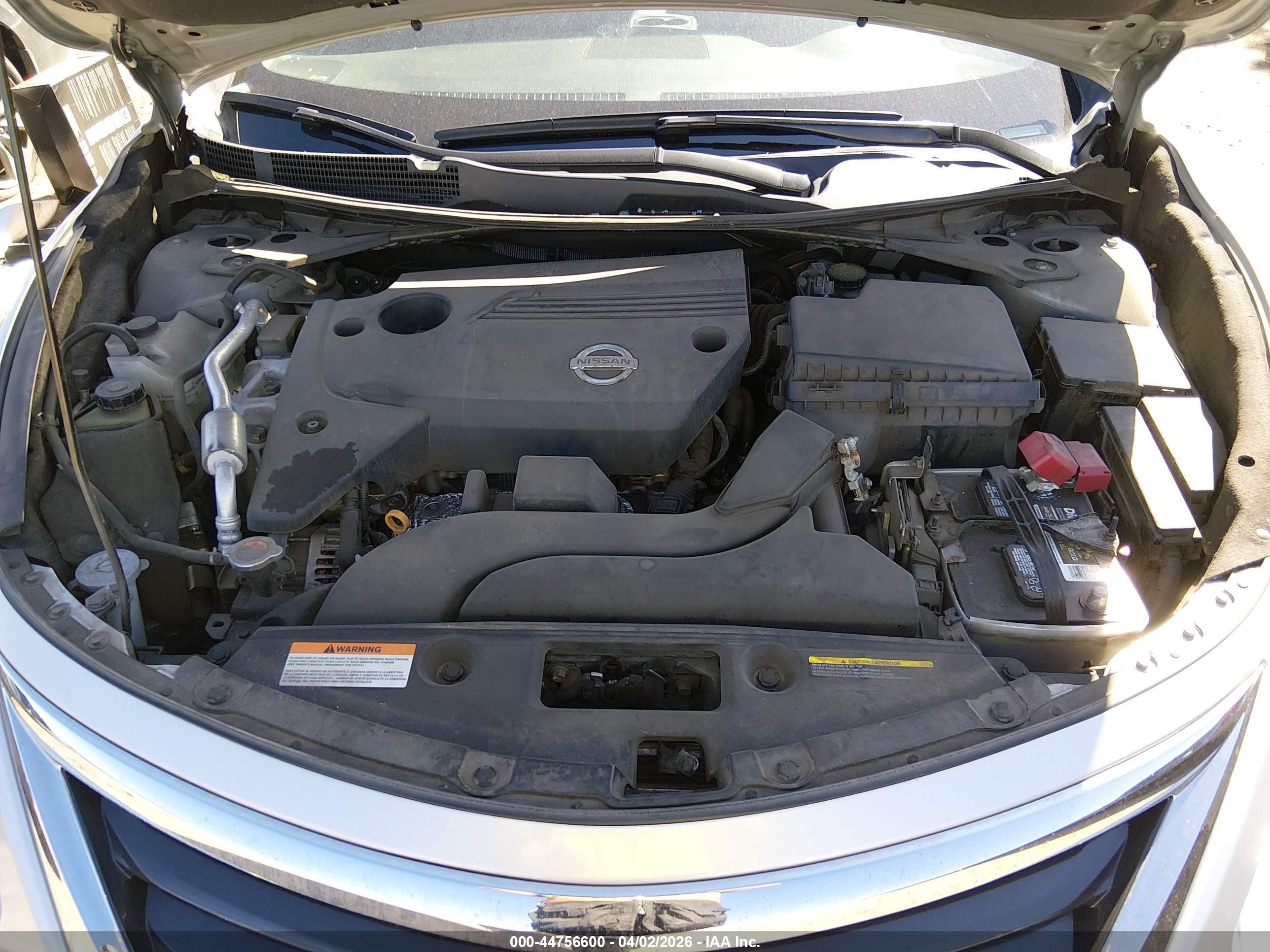 2014 Nissan Altima 2.5 S Silver vin: 1N4AL3AP2EN208356