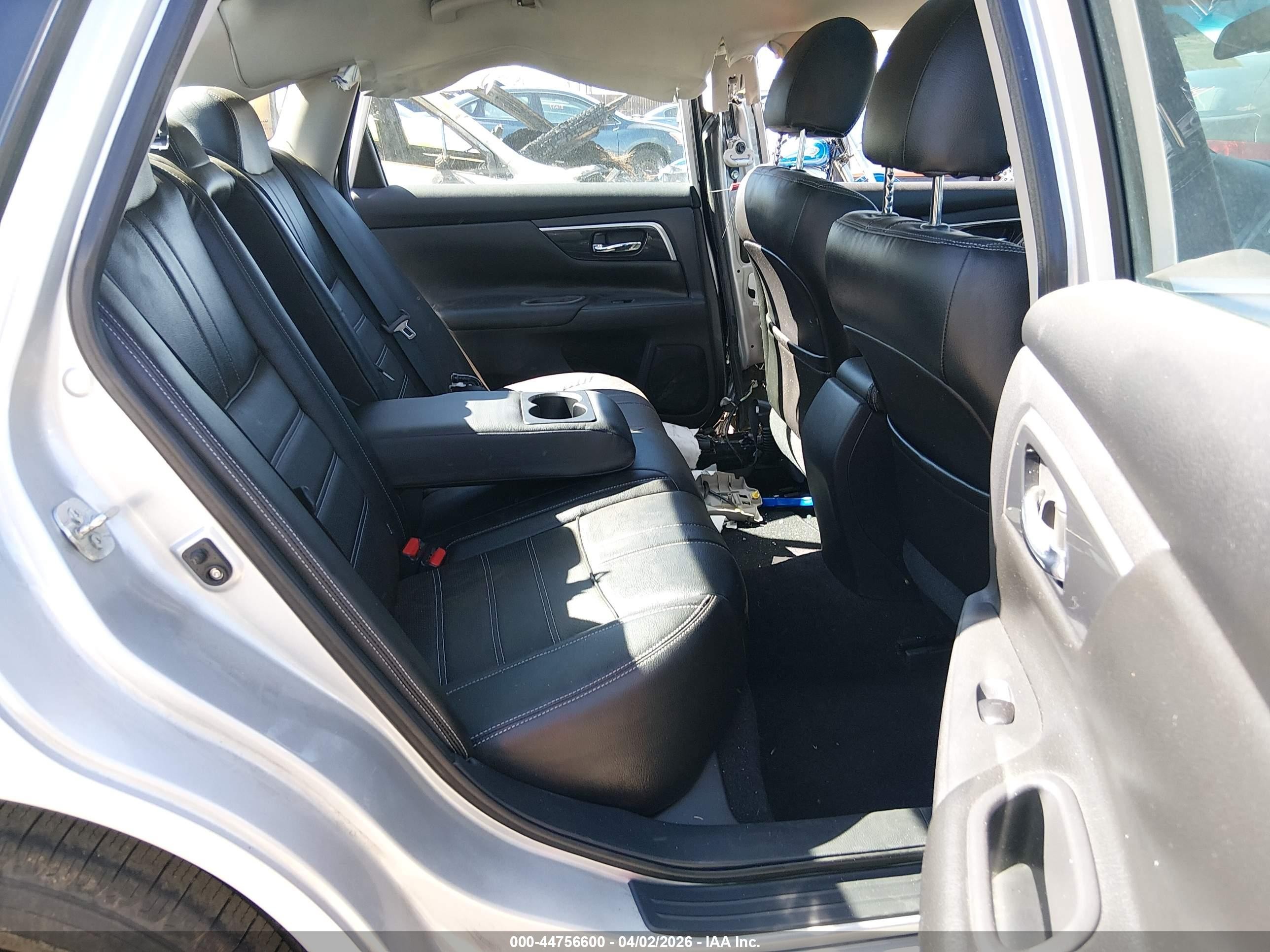 2014 Nissan Altima 2.5 S Silver vin: 1N4AL3AP2EN208356