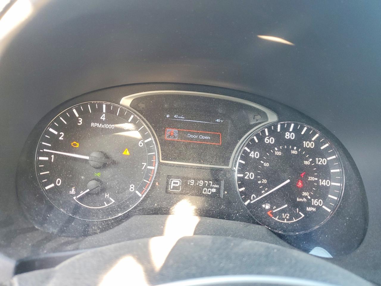 2014 Nissan Altima 2.5 S Silver vin: 1N4AL3AP2EN233399