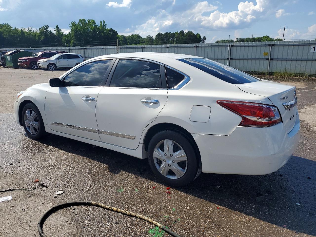 2014 Nissan Altima 2.5 S White vin: 1N4AL3AP2EN341554