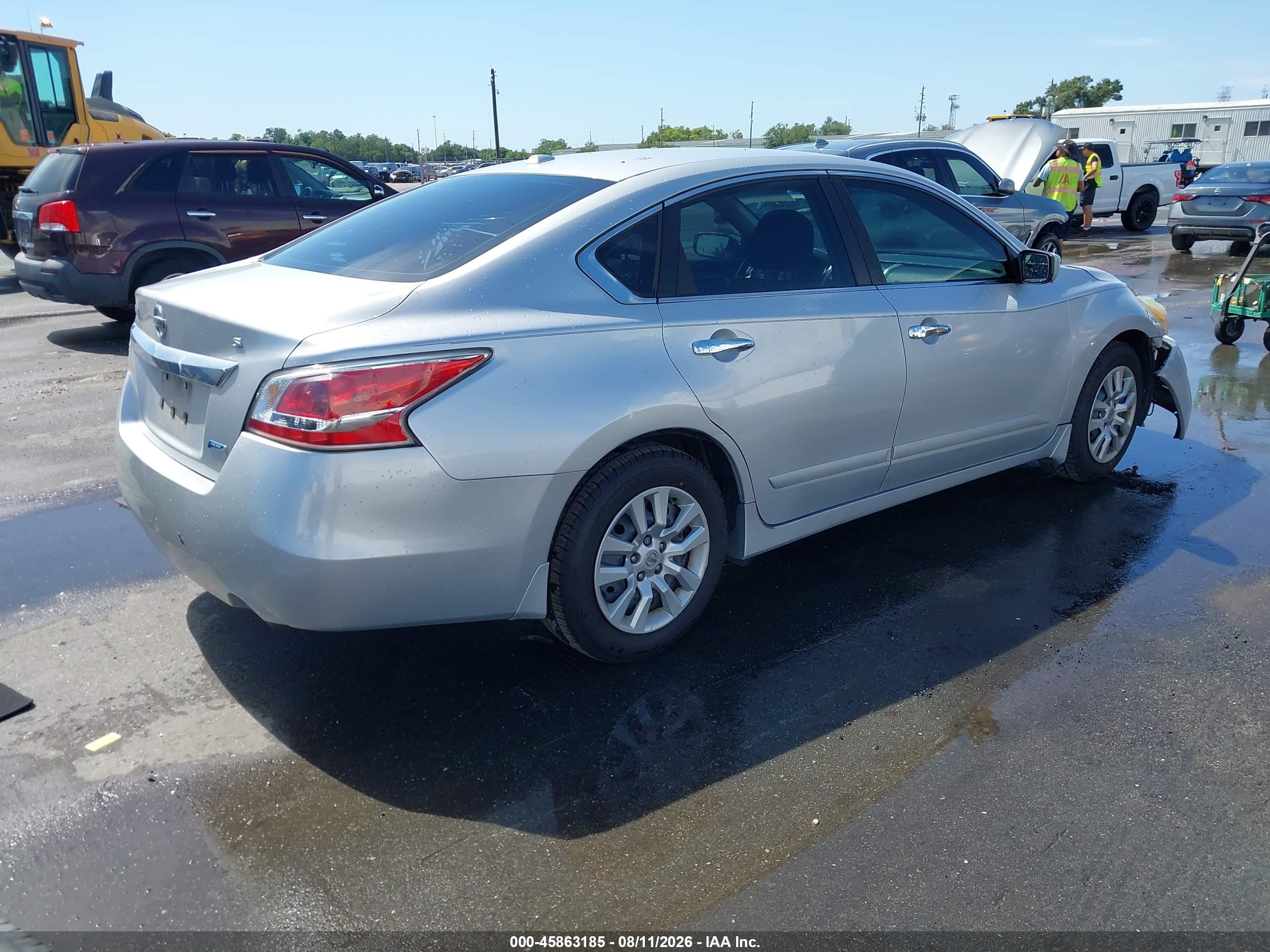 2014 Nissan Altima 2.5 S Silver vin: 1N4AL3AP2EN346821