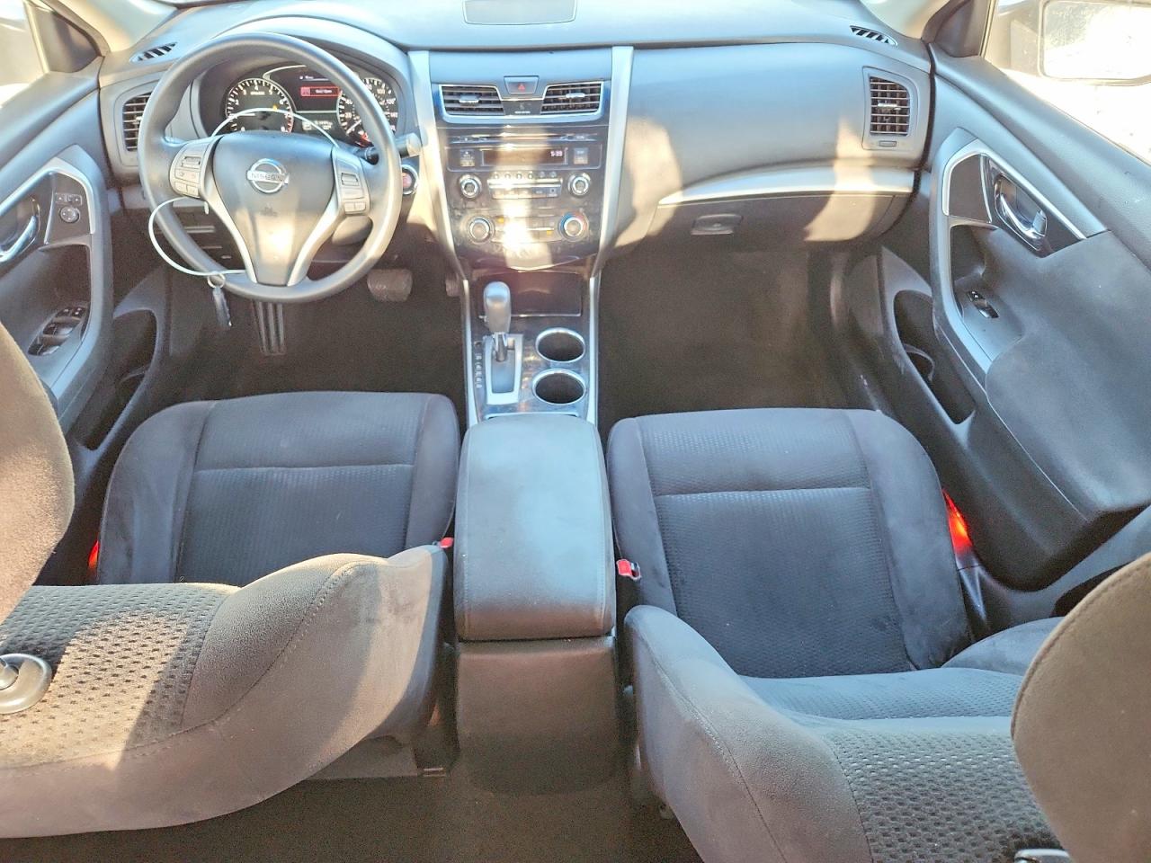 2014 Nissan Altima 2.5 S Белый vin: 1N4AL3AP2EN350884