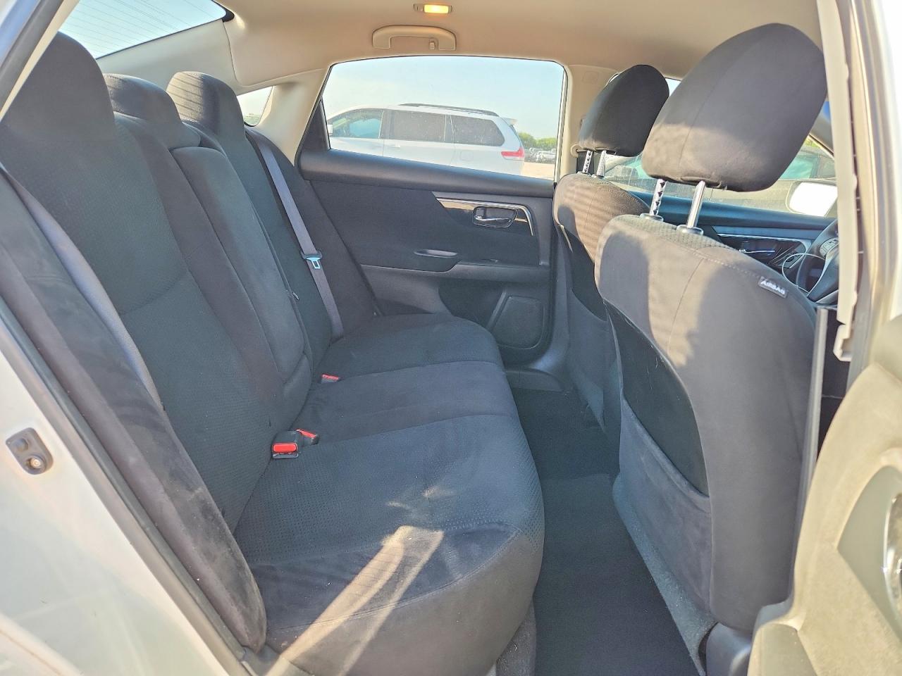 2014 Nissan Altima 2.5 S Белый vin: 1N4AL3AP2EN350884