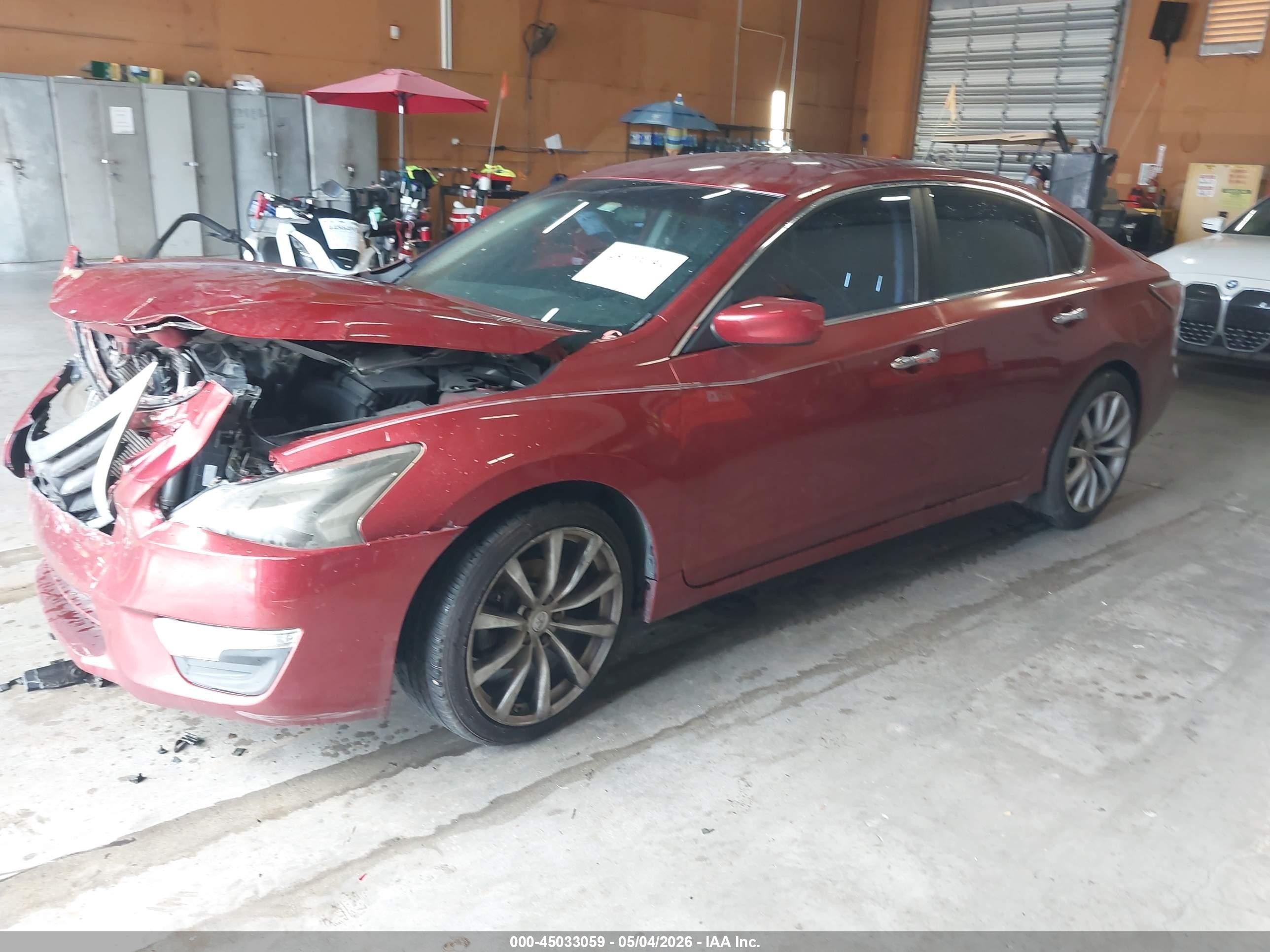 2014 Nissan Altima 2.5/2.5 S/2.5 Sl/2.5 Sv Red vin: 1N4AL3AP2EN352327