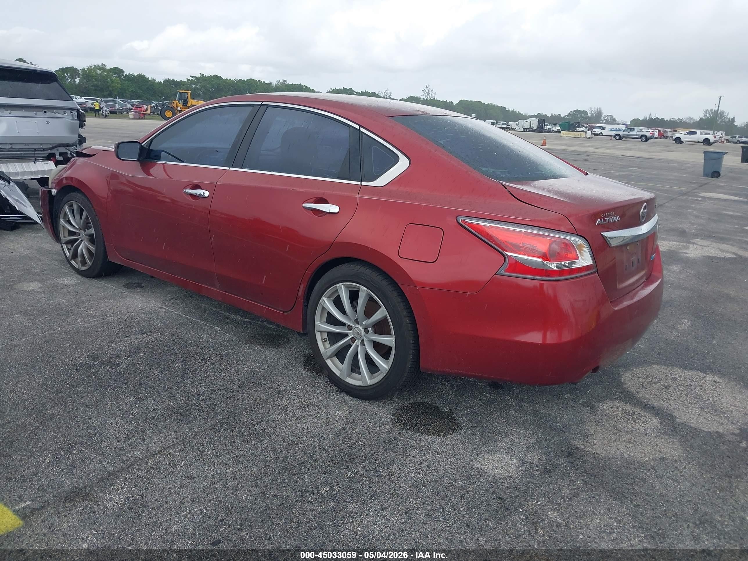 2014 Nissan Altima 2.5/2.5 S/2.5 Sl/2.5 Sv Red vin: 1N4AL3AP2EN352327