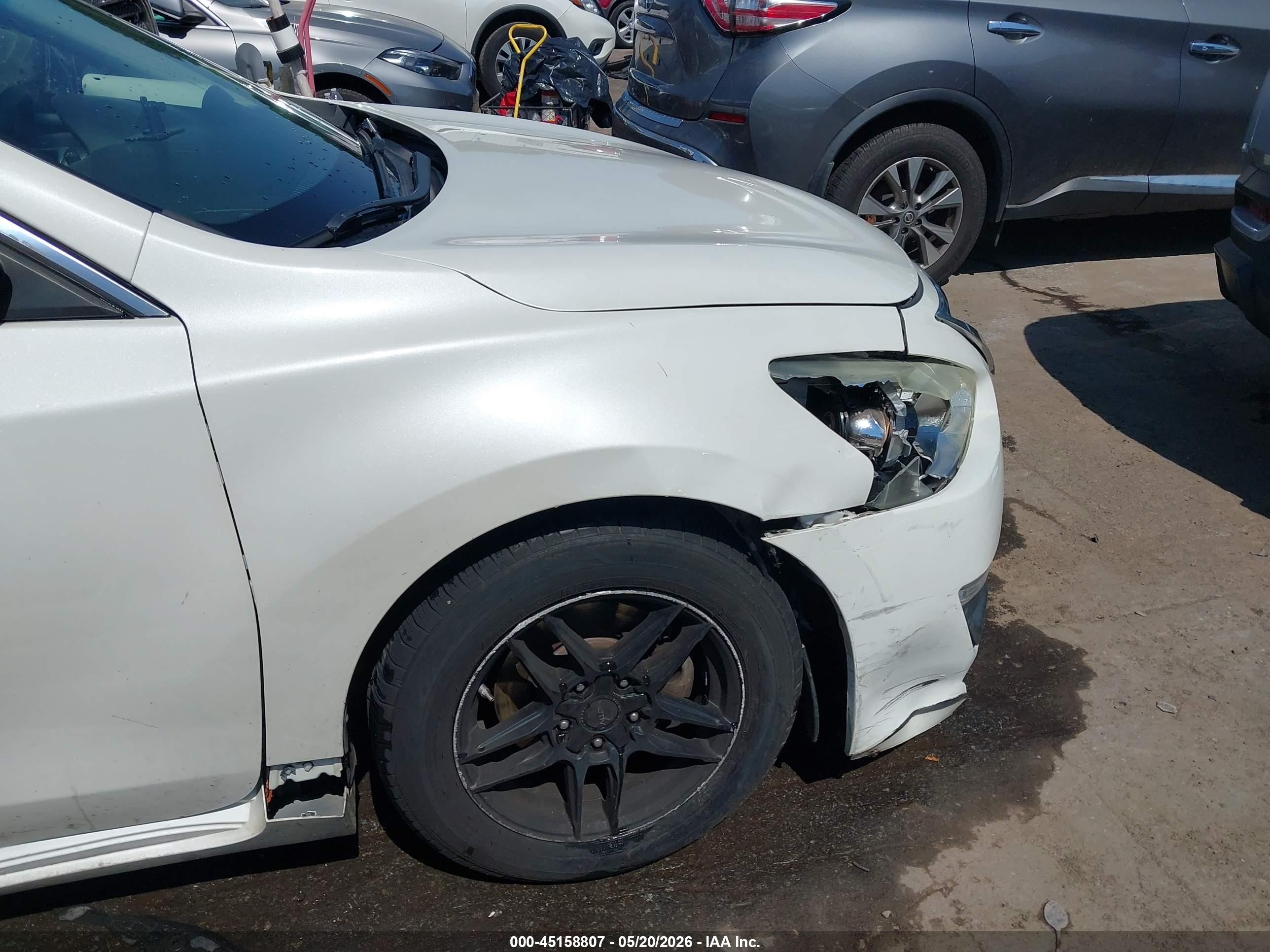 2014 Nissan Altima 2.5 S White vin: 1N4AL3AP2EN357155