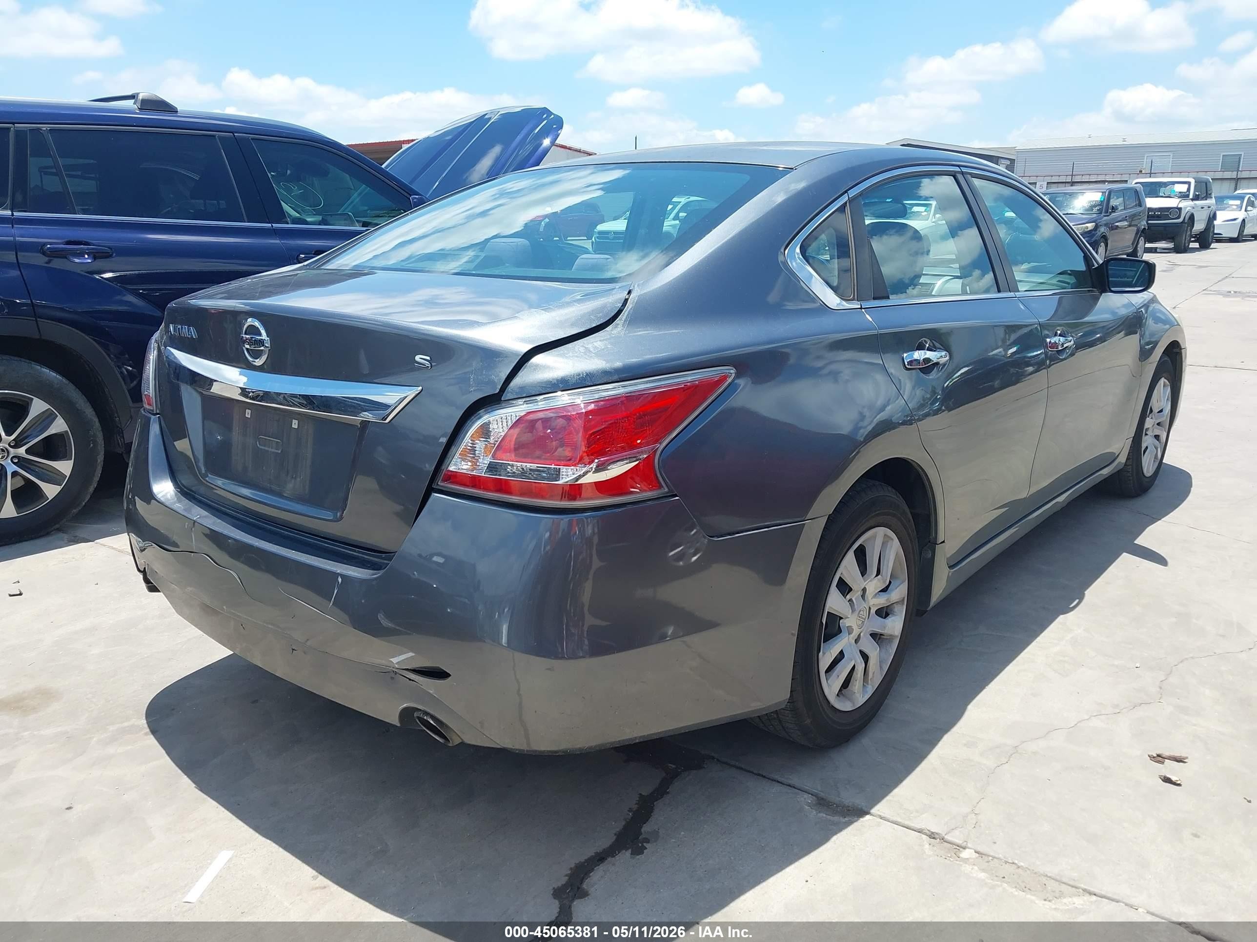 2014 Nissan Altima 2.5 S Gray vin: 1N4AL3AP2EN358113