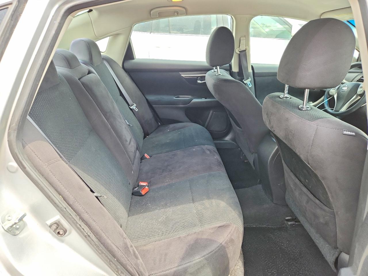 2014 Nissan Altima 2.5 S Silver vin: 1N4AL3AP2EN368916