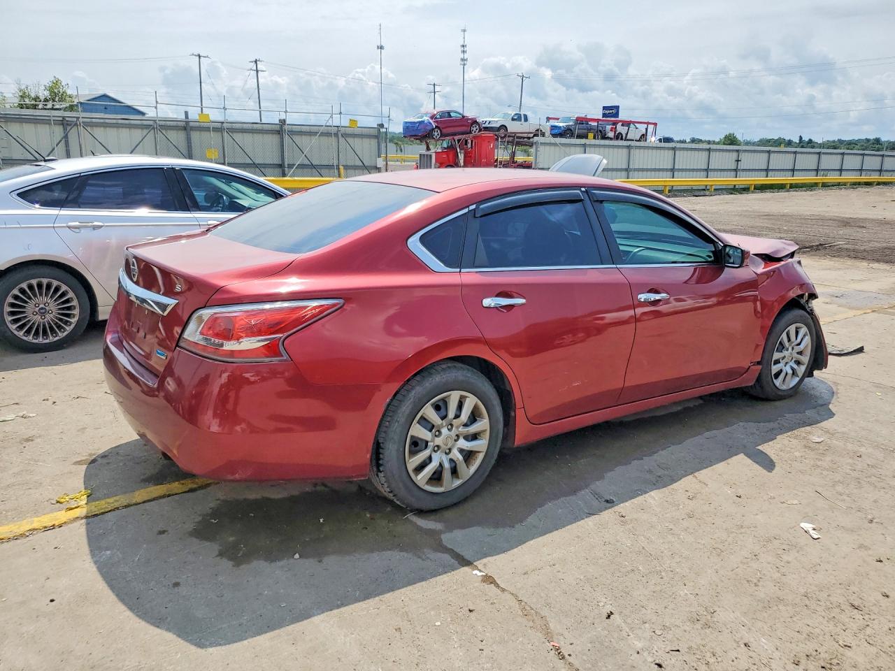 2014 Nissan Altima 2.5 S Red vin: 1N4AL3AP2EN375803