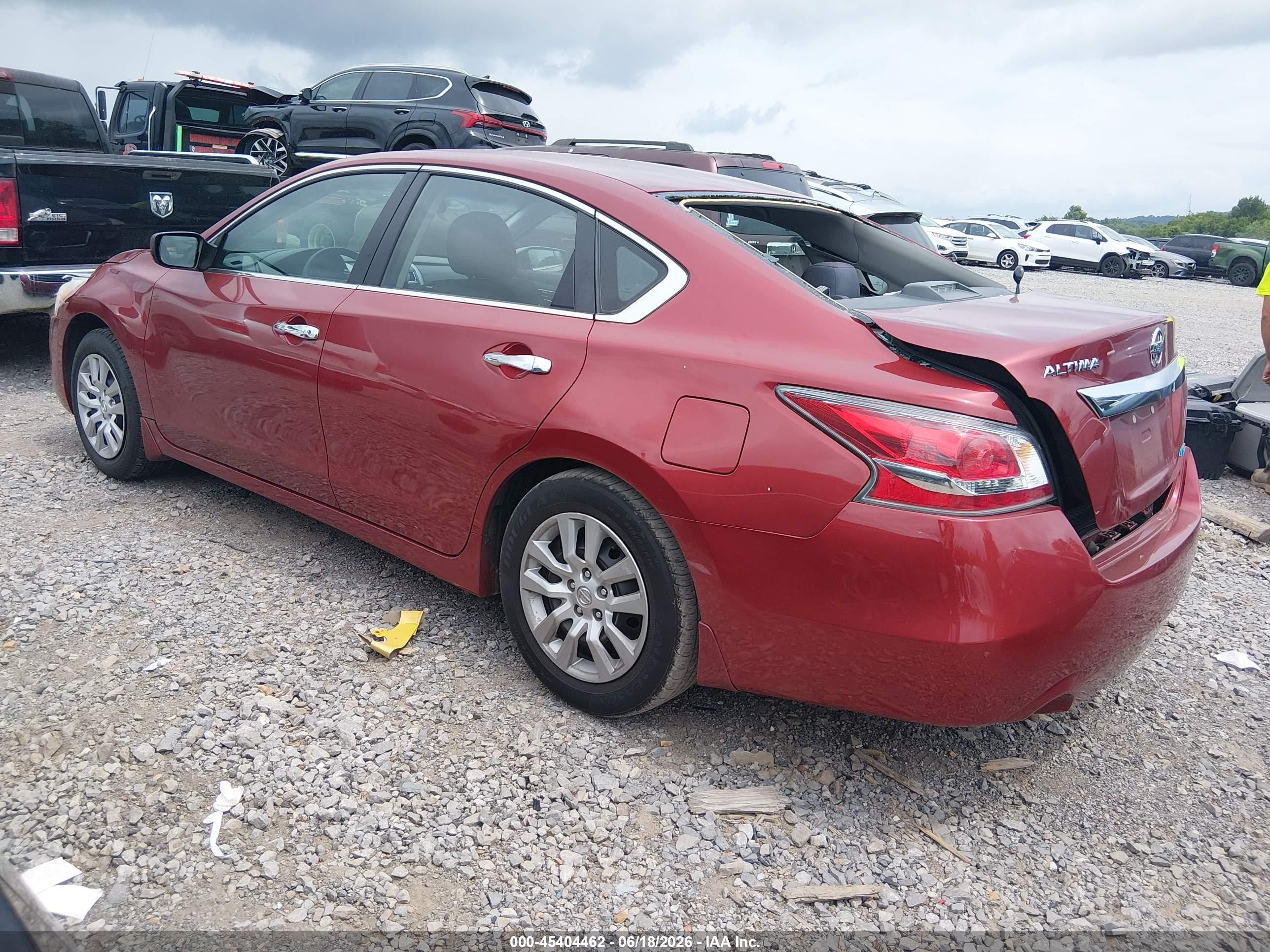 2014 Nissan Altima 2.5 S Red vin: 1N4AL3AP2EN383898