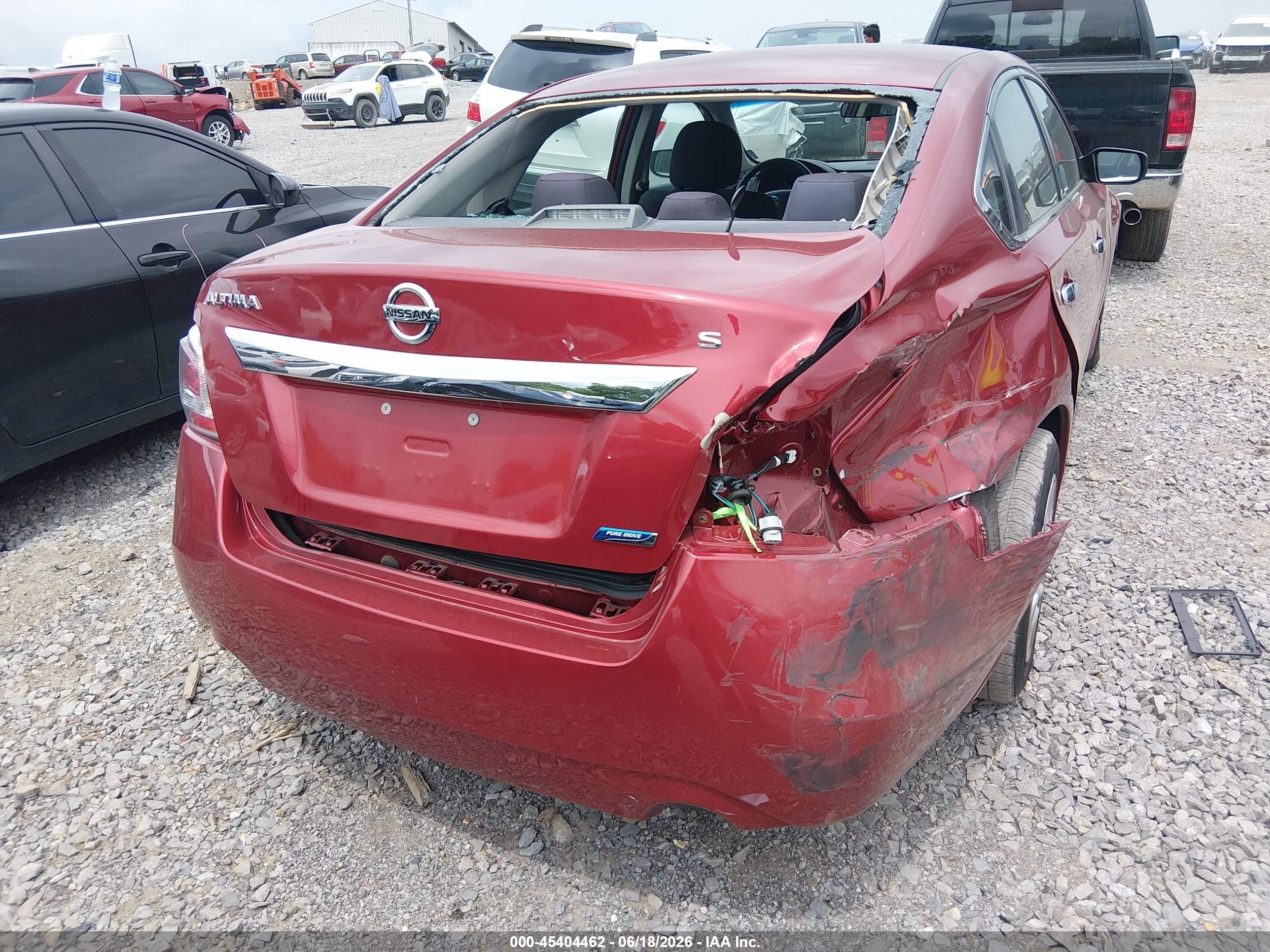 2014 Nissan Altima 2.5 S Red vin: 1N4AL3AP2EN383898