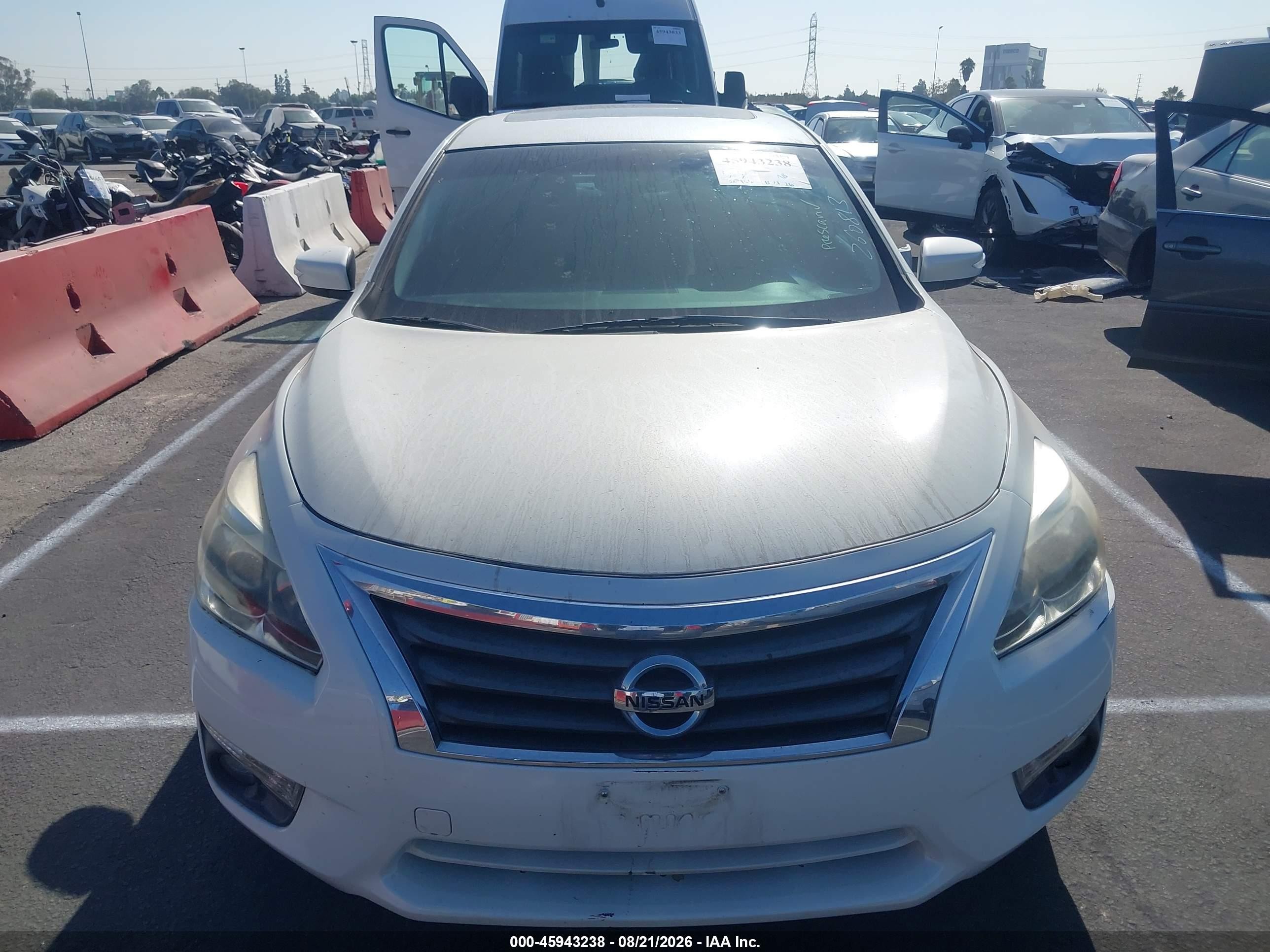2015 Nissan Altima 2.5 Sv White vin: 1N4AL3AP2FC134188