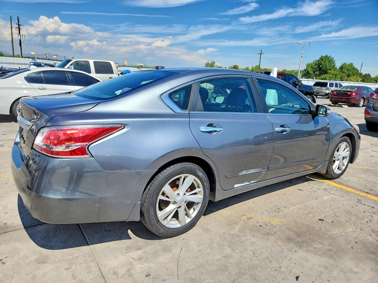 2015 Nissan Altima 2.5 Sv Серый vin: 1N4AL3AP2FC139567