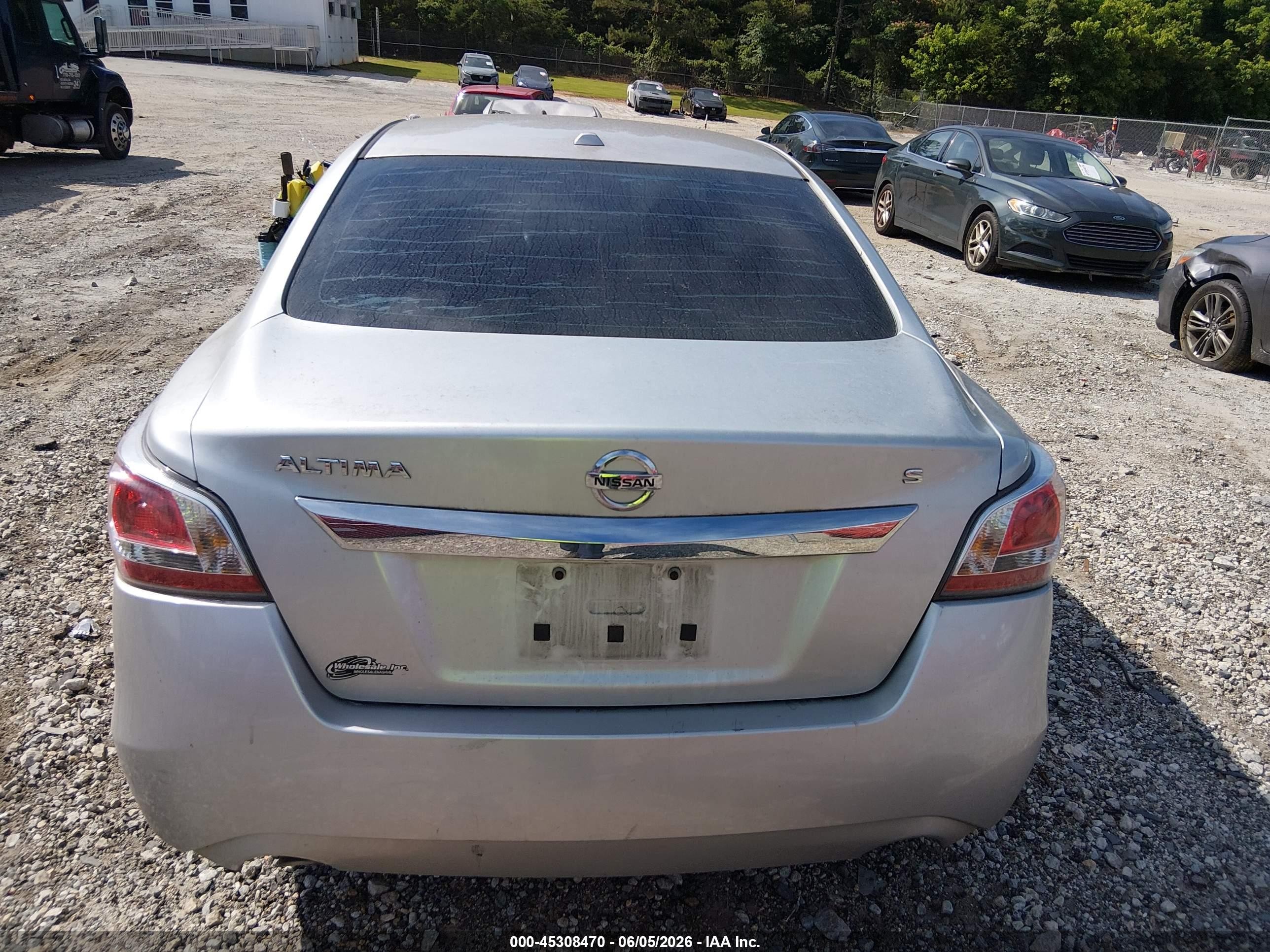 2015 Nissan Altima 2.5 S Silver vin: 1N4AL3AP2FC149886