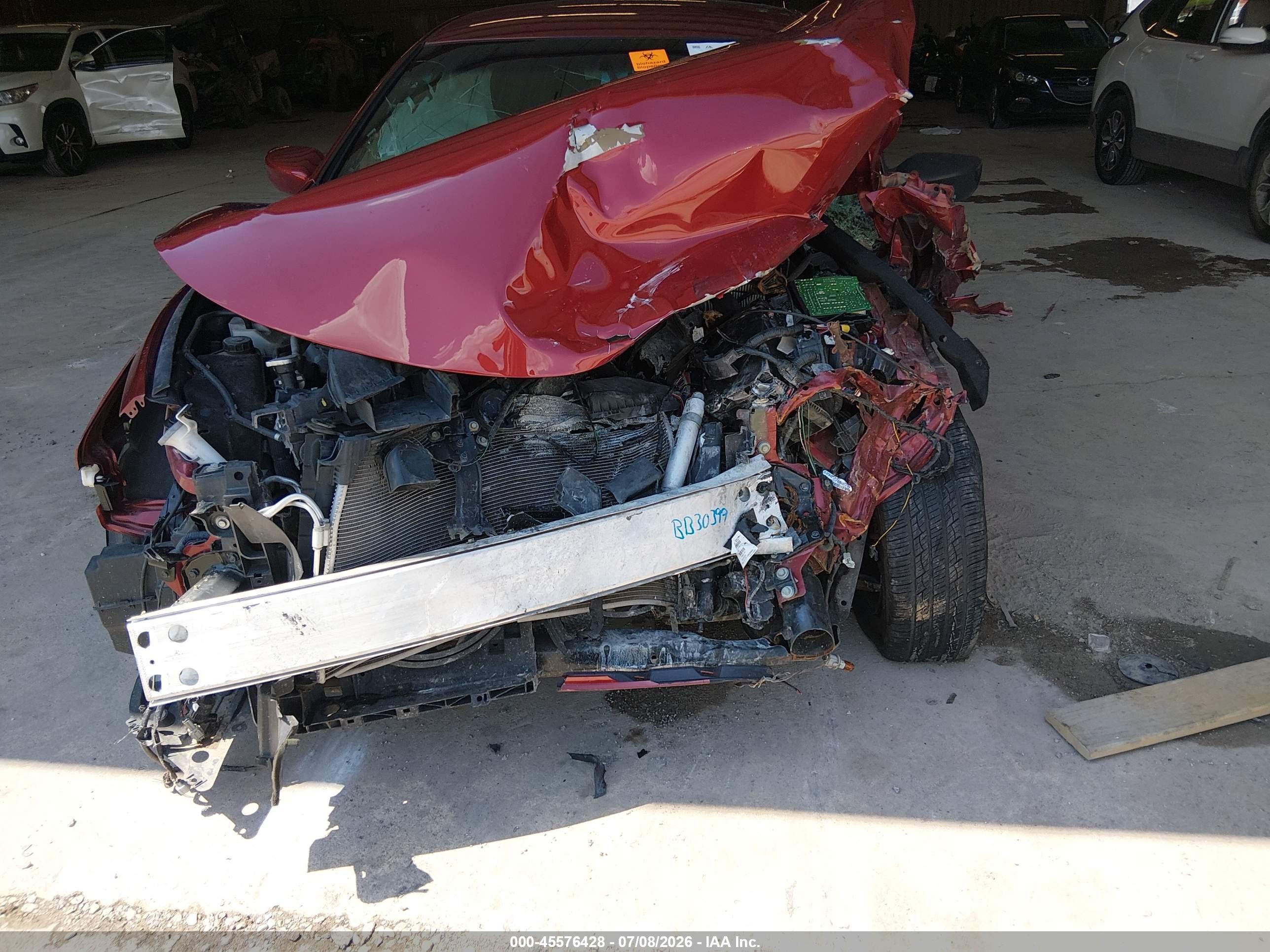 2015 Nissan Altima 2.5 S Red vin: 1N4AL3AP2FC162220