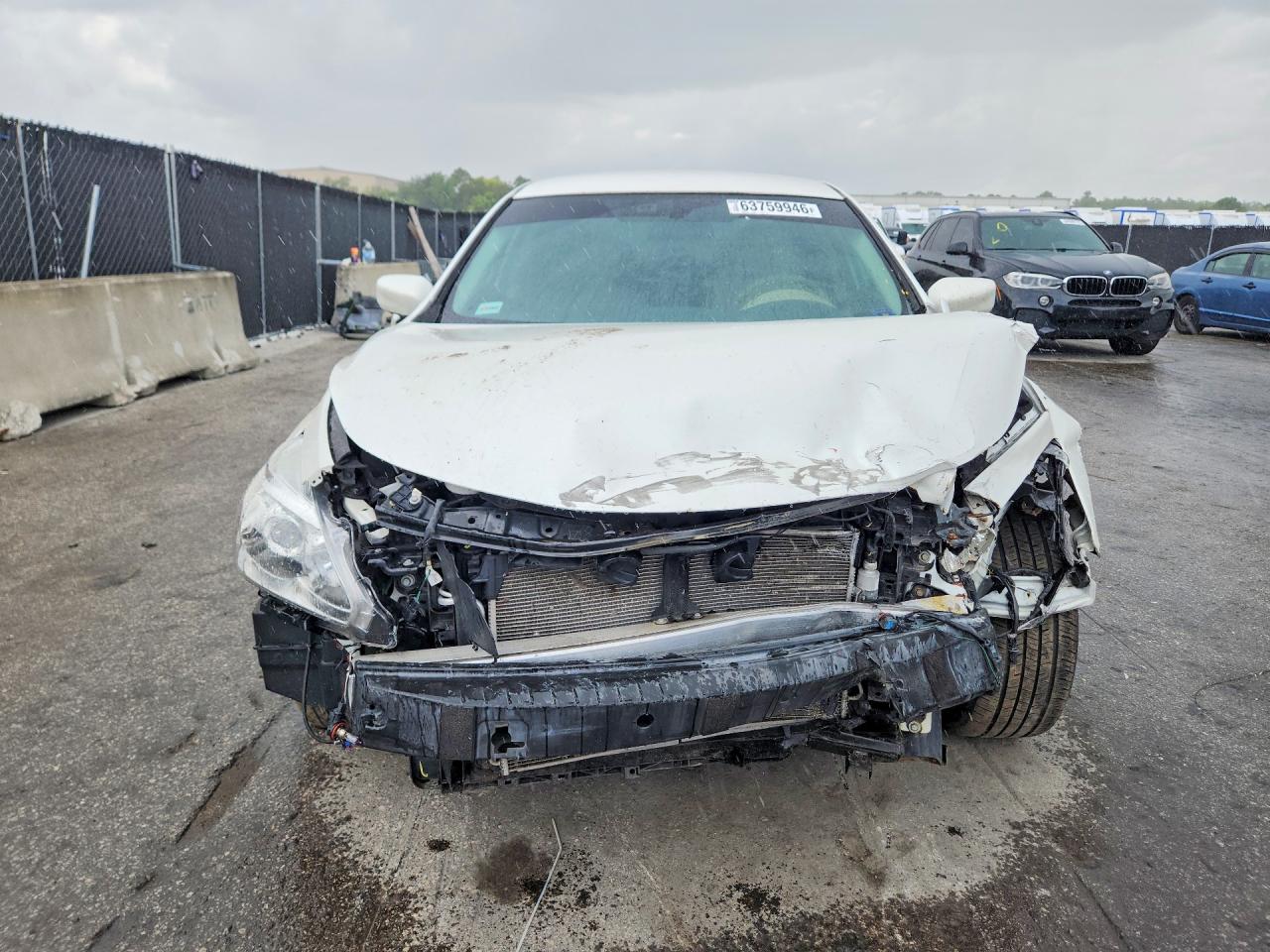 2015 Nissan Altima 2.5 Sv White vin: 1N4AL3AP2FC166817