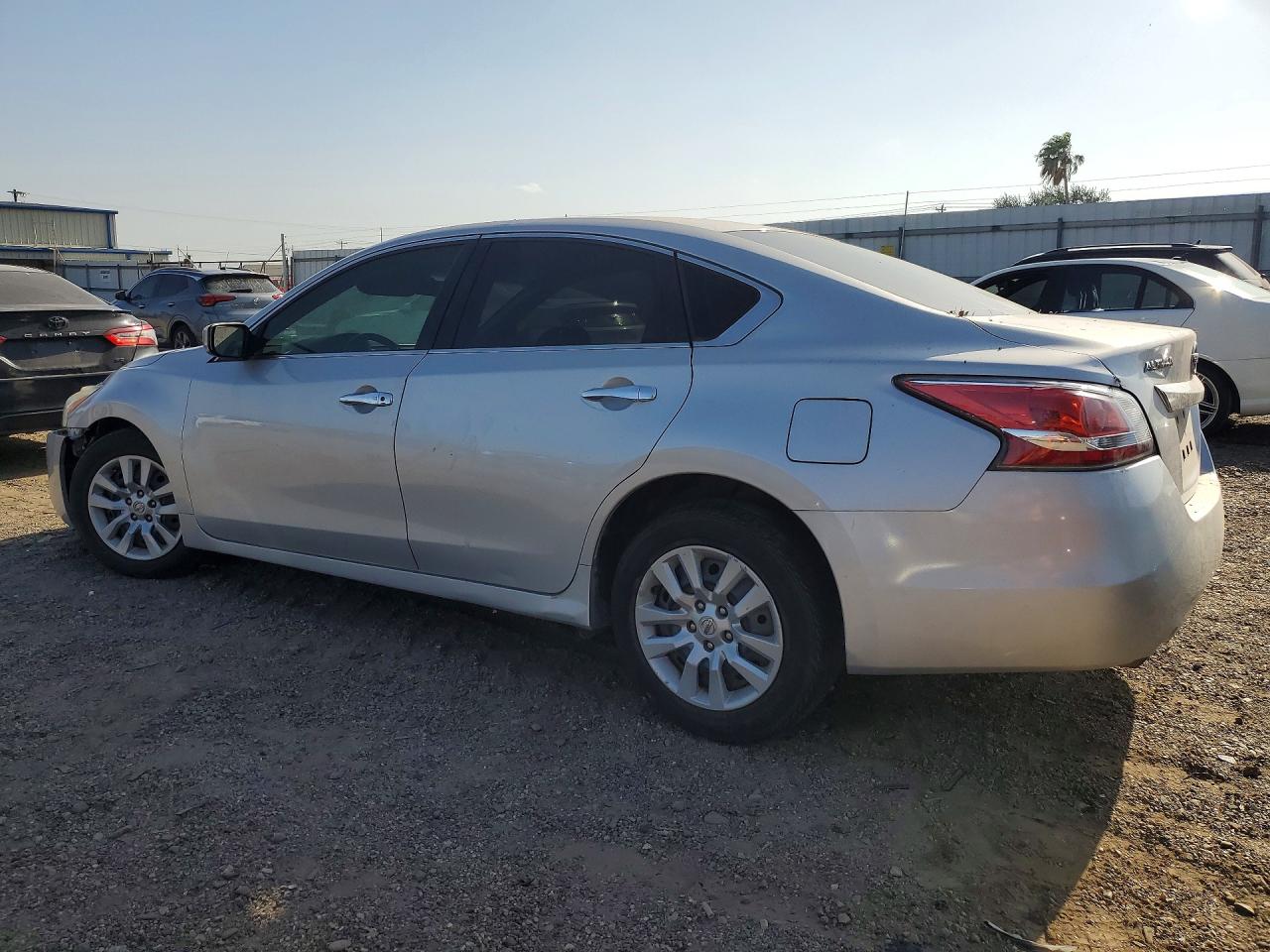 2015 Nissan Altima 2.5 S Silver vin: 1N4AL3AP2FC167014