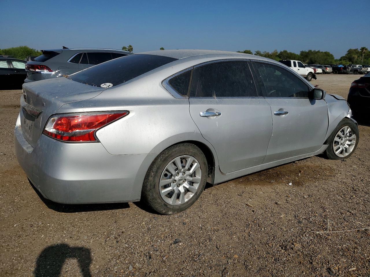 2015 Nissan Altima 2.5 S Silver vin: 1N4AL3AP2FC167014