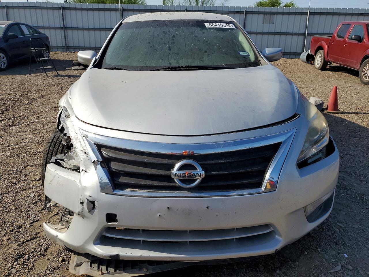 2015 Nissan Altima 2.5 S Silver vin: 1N4AL3AP2FC167014