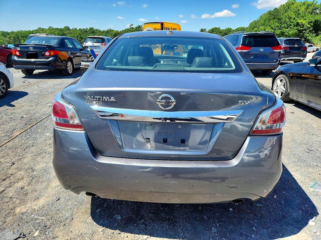 2015 Nissan Altima 2.5 Sv Silver vin: 1N4AL3AP2FC183343