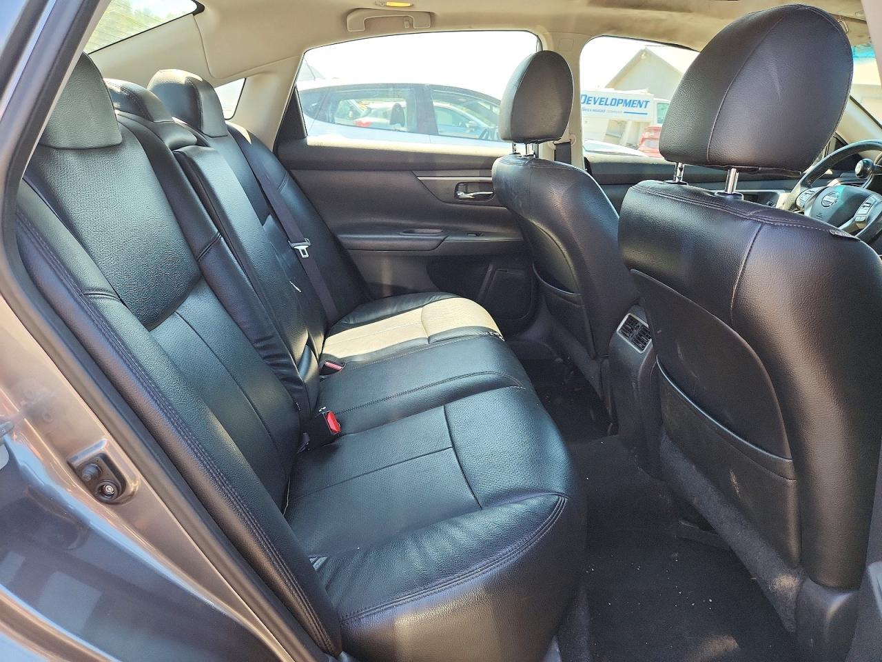 2015 Nissan Altima 2.5 Sv Silver vin: 1N4AL3AP2FC183343