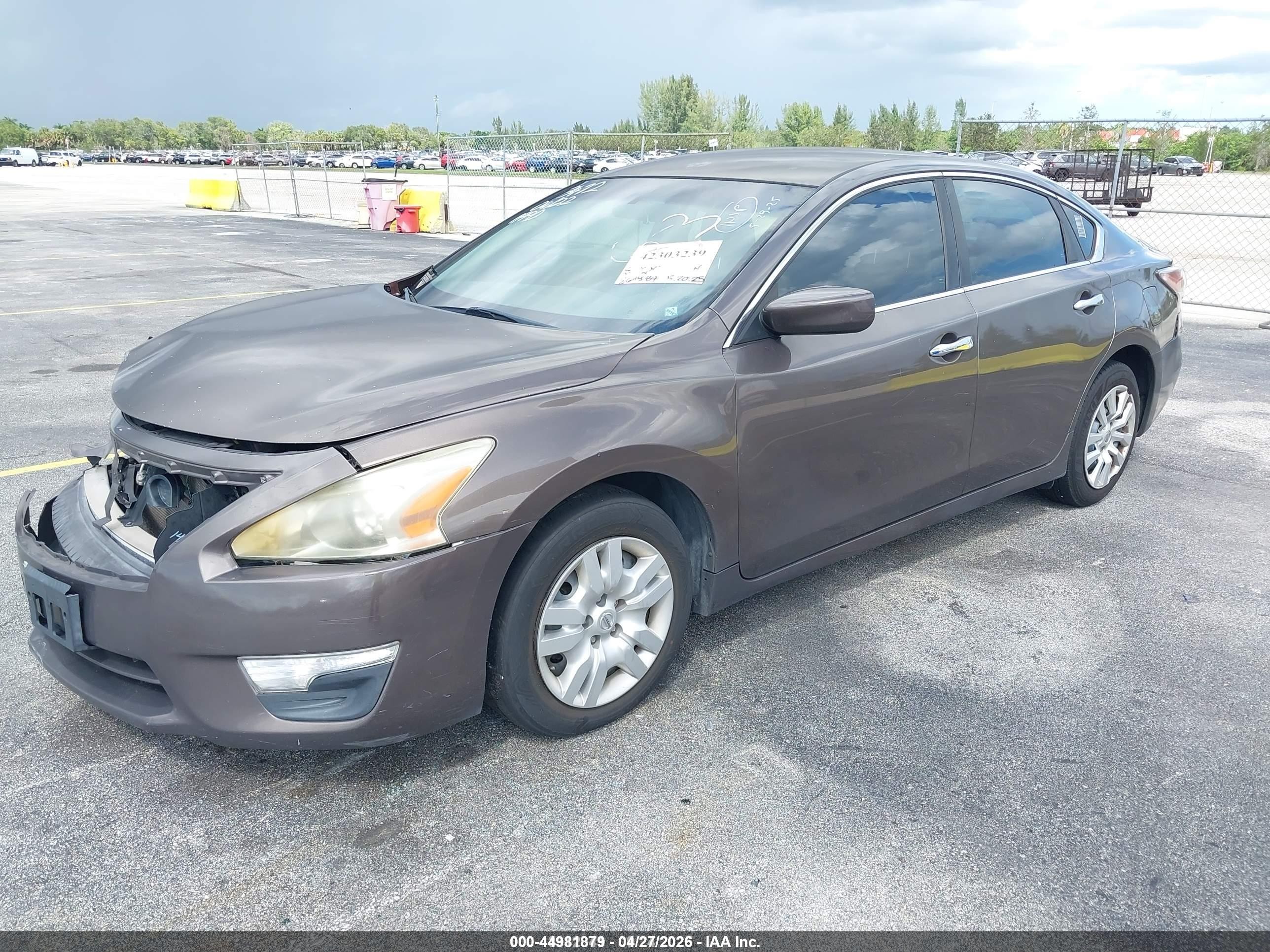 2015 Nissan Altima 2.5/2.5 S/2.5 Sl/2.5 Sv Brown vin: 1N4AL3AP2FC183472