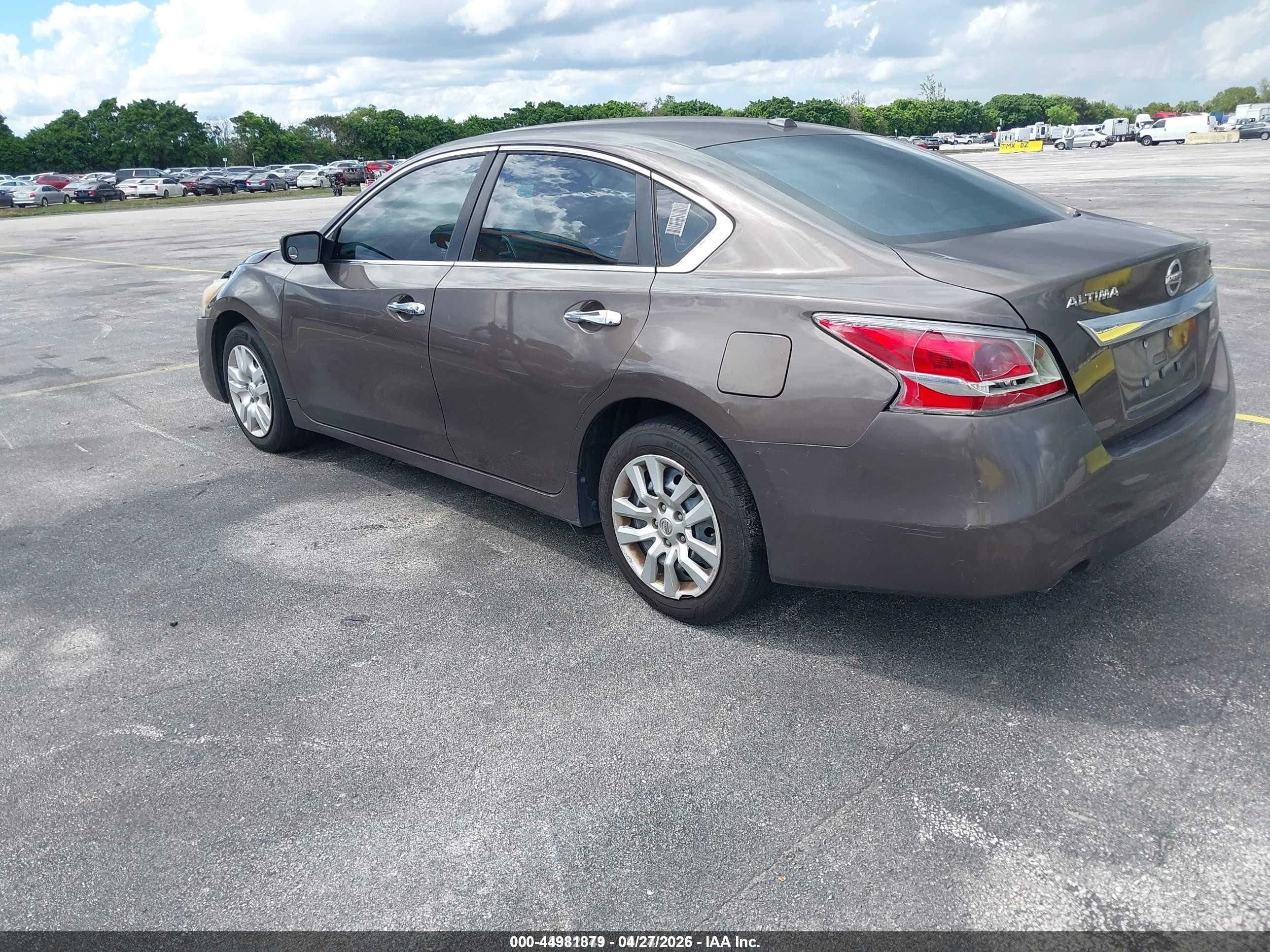 2015 Nissan Altima 2.5/2.5 S/2.5 Sl/2.5 Sv Brown vin: 1N4AL3AP2FC183472
