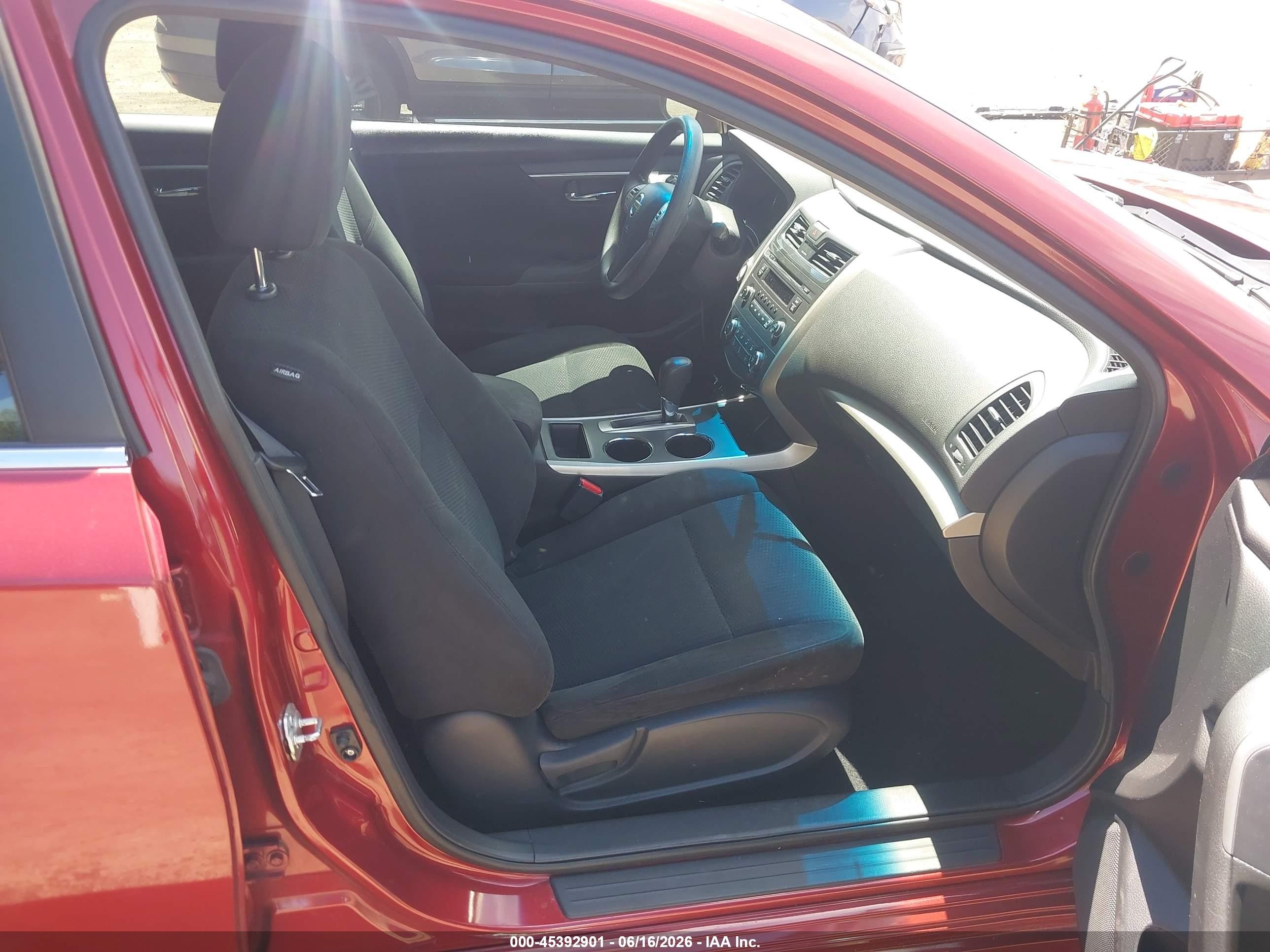2015 Nissan Altima 2.5 S Burgundy vin: 1N4AL3AP2FC188848