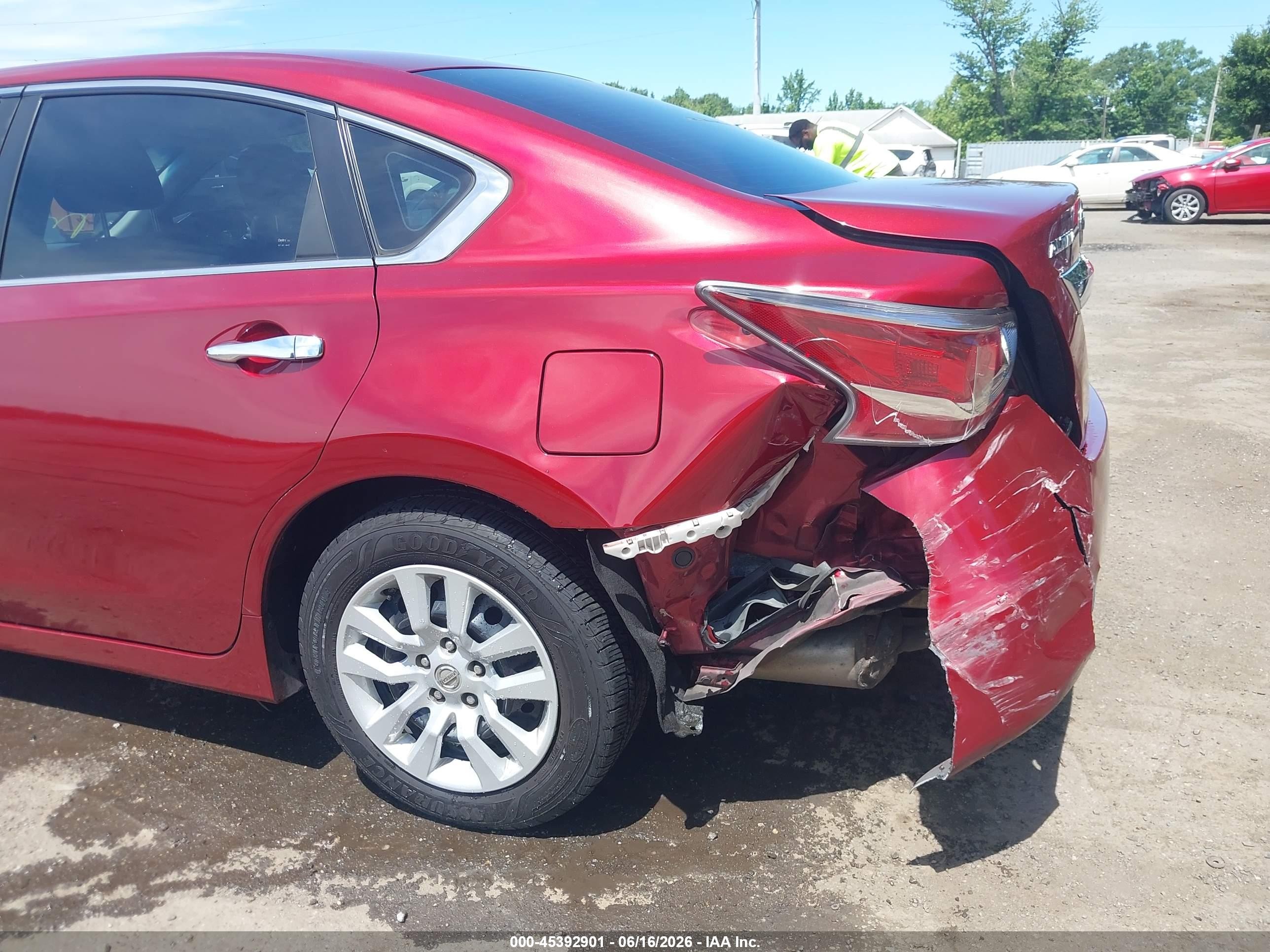 2015 Nissan Altima 2.5 S Burgundy vin: 1N4AL3AP2FC188848