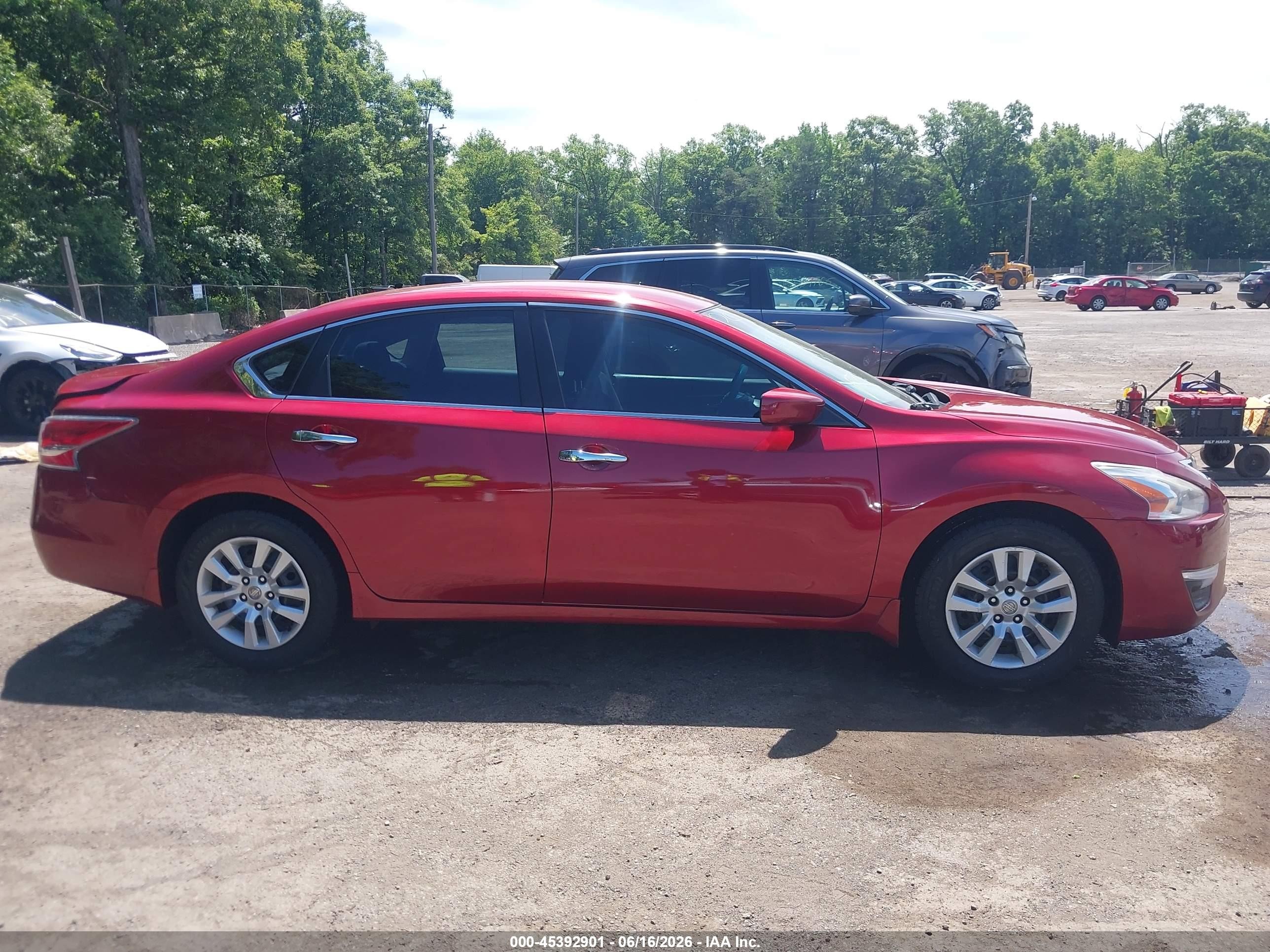 2015 Nissan Altima 2.5 S Burgundy vin: 1N4AL3AP2FC188848
