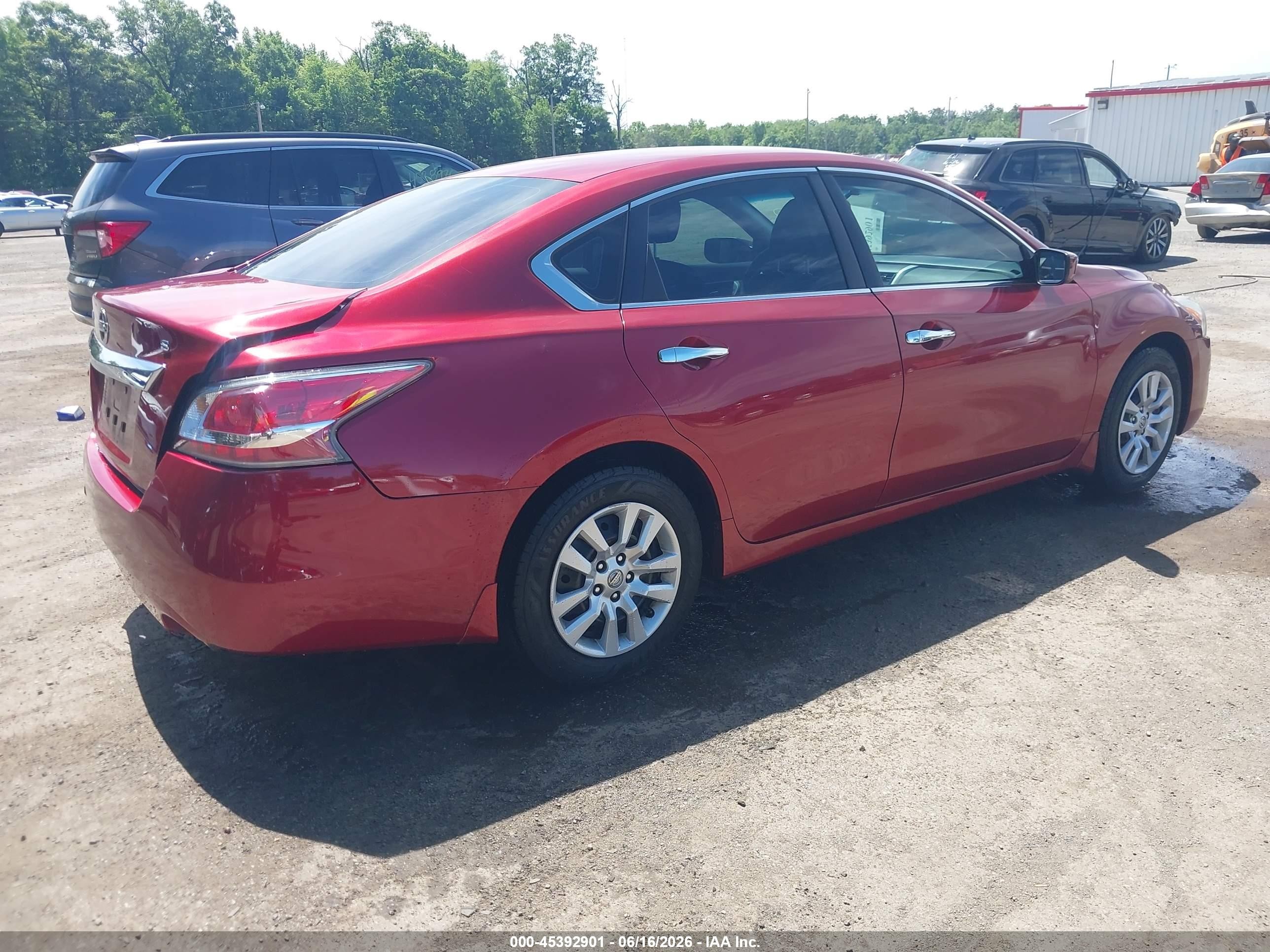 2015 Nissan Altima 2.5 S Burgundy vin: 1N4AL3AP2FC188848