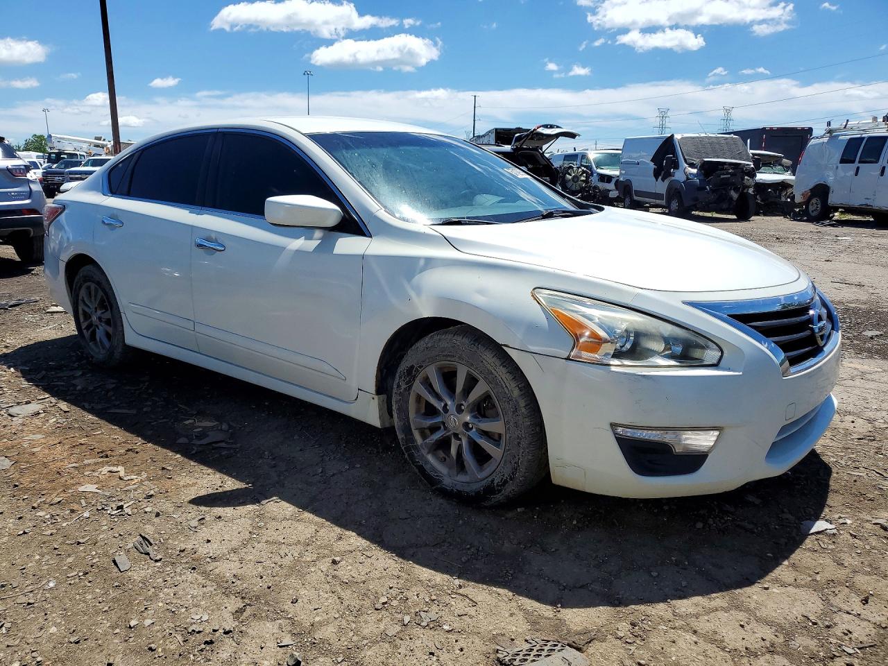 2015 Nissan Altima 2.5 S Белый vin: 1N4AL3AP2FC193323