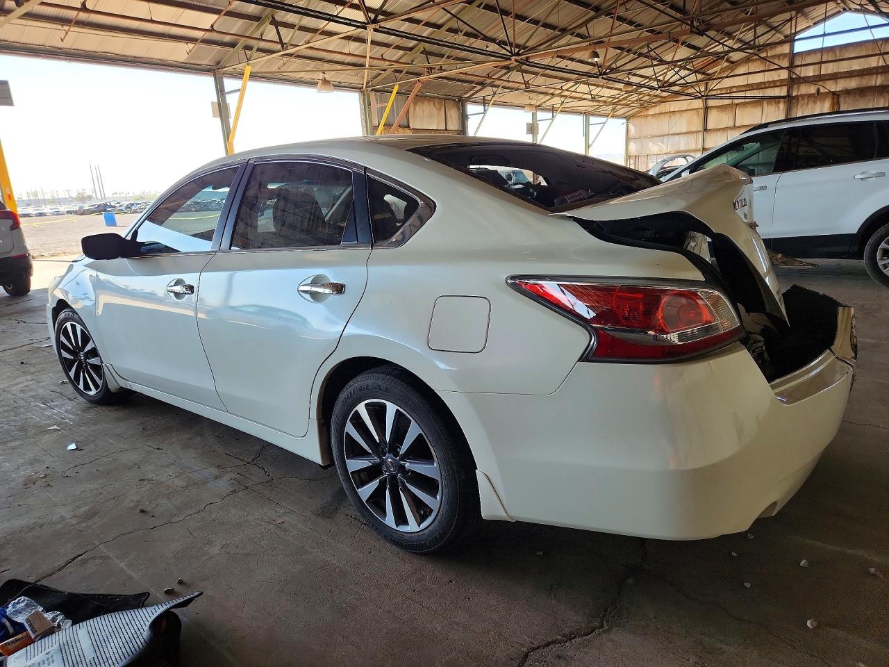 2015 Nissan Altima 2.5 S White vin: 1N4AL3AP2FC201808