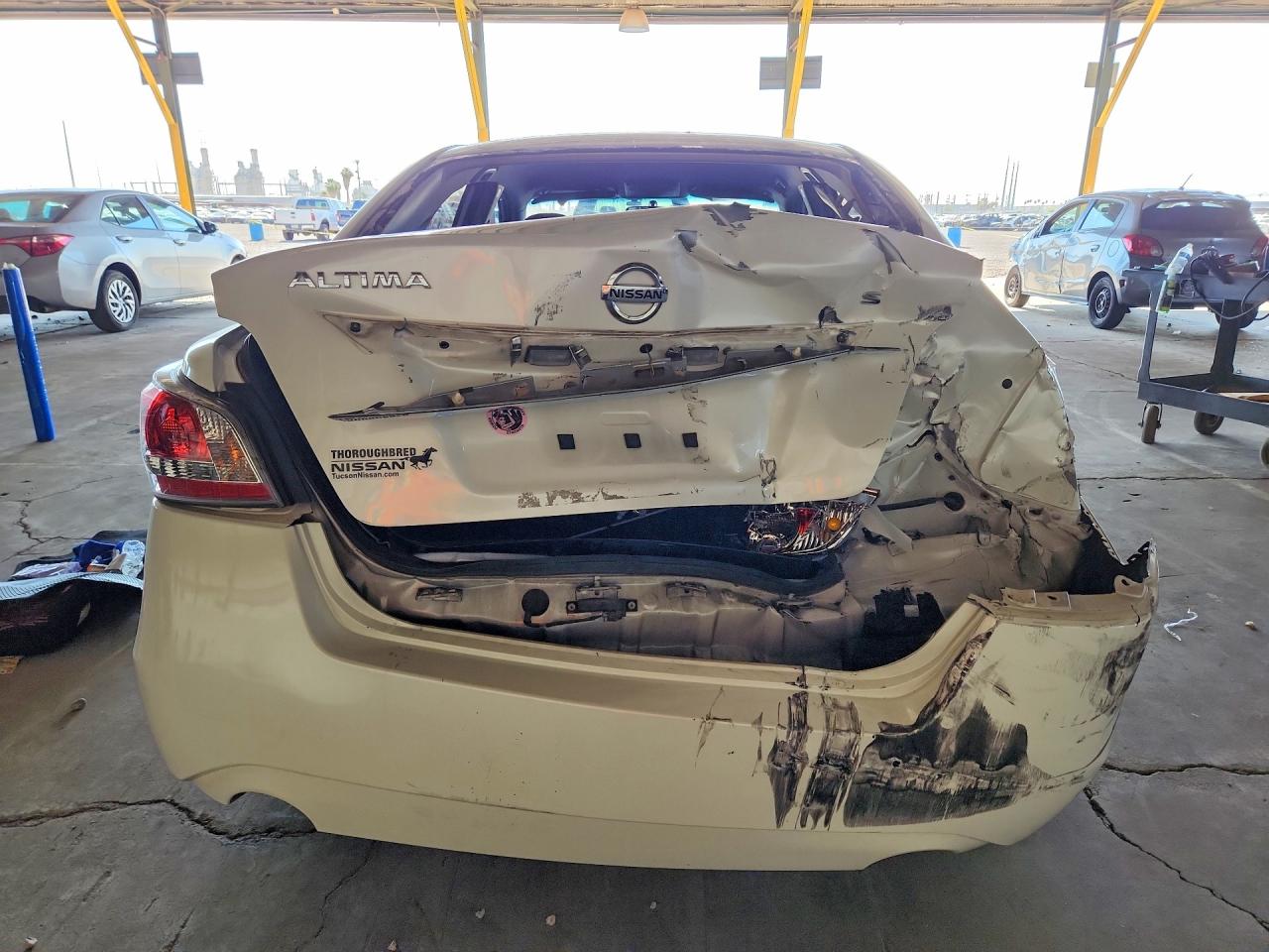 2015 Nissan Altima 2.5 S White vin: 1N4AL3AP2FC201808