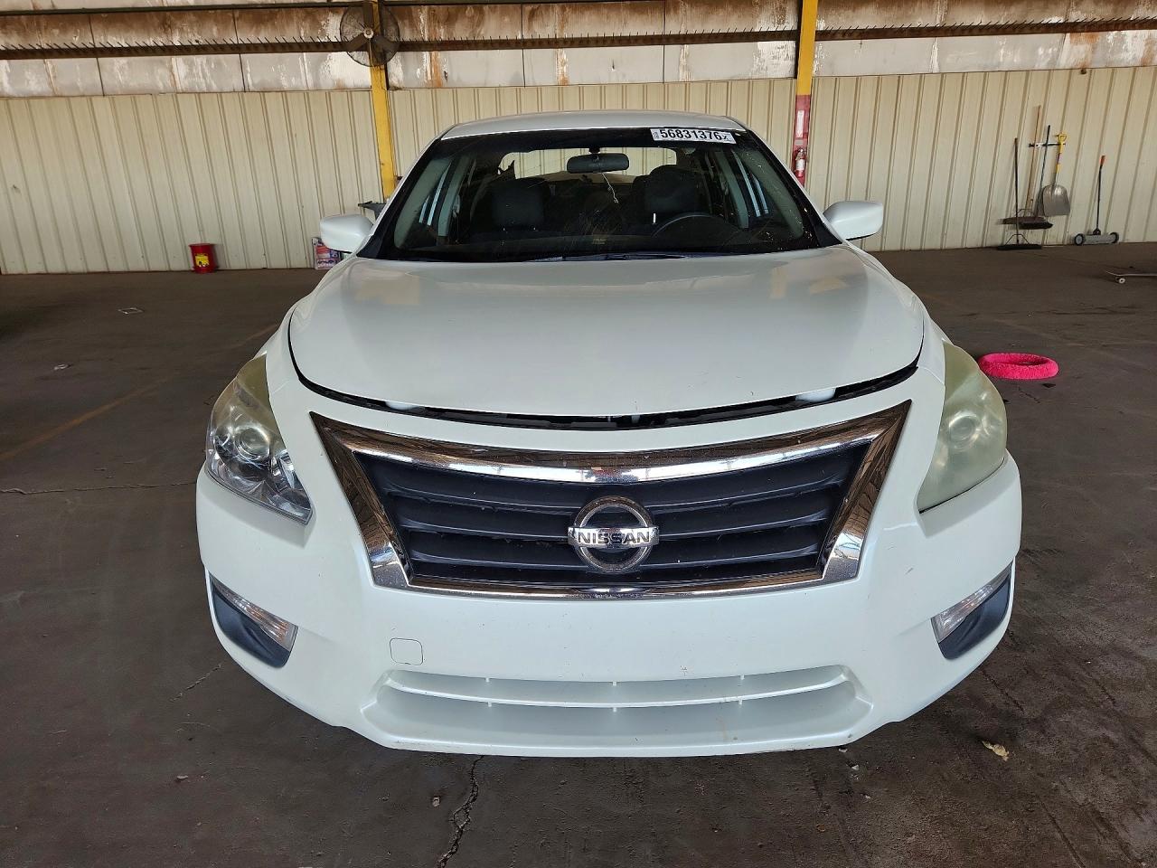 2015 Nissan Altima 2.5 S White vin: 1N4AL3AP2FC201808