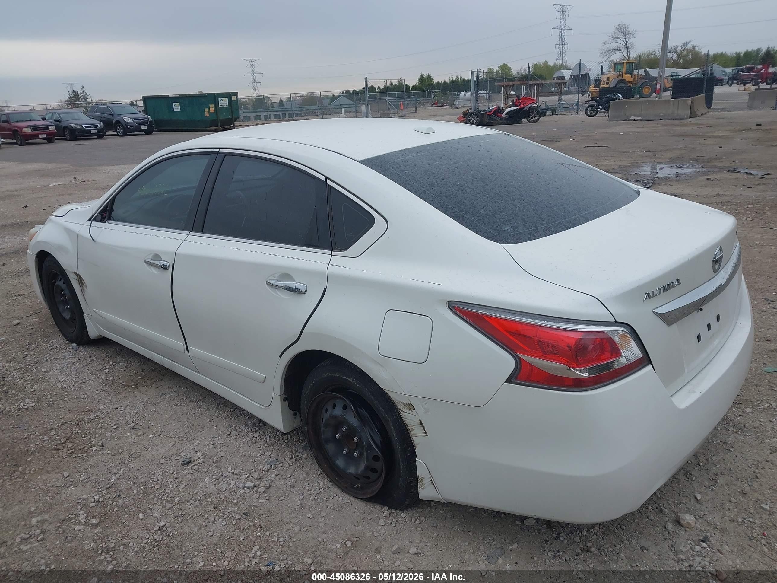 2015 Nissan Altima 2.5 S Белый vin: 1N4AL3AP2FC203803