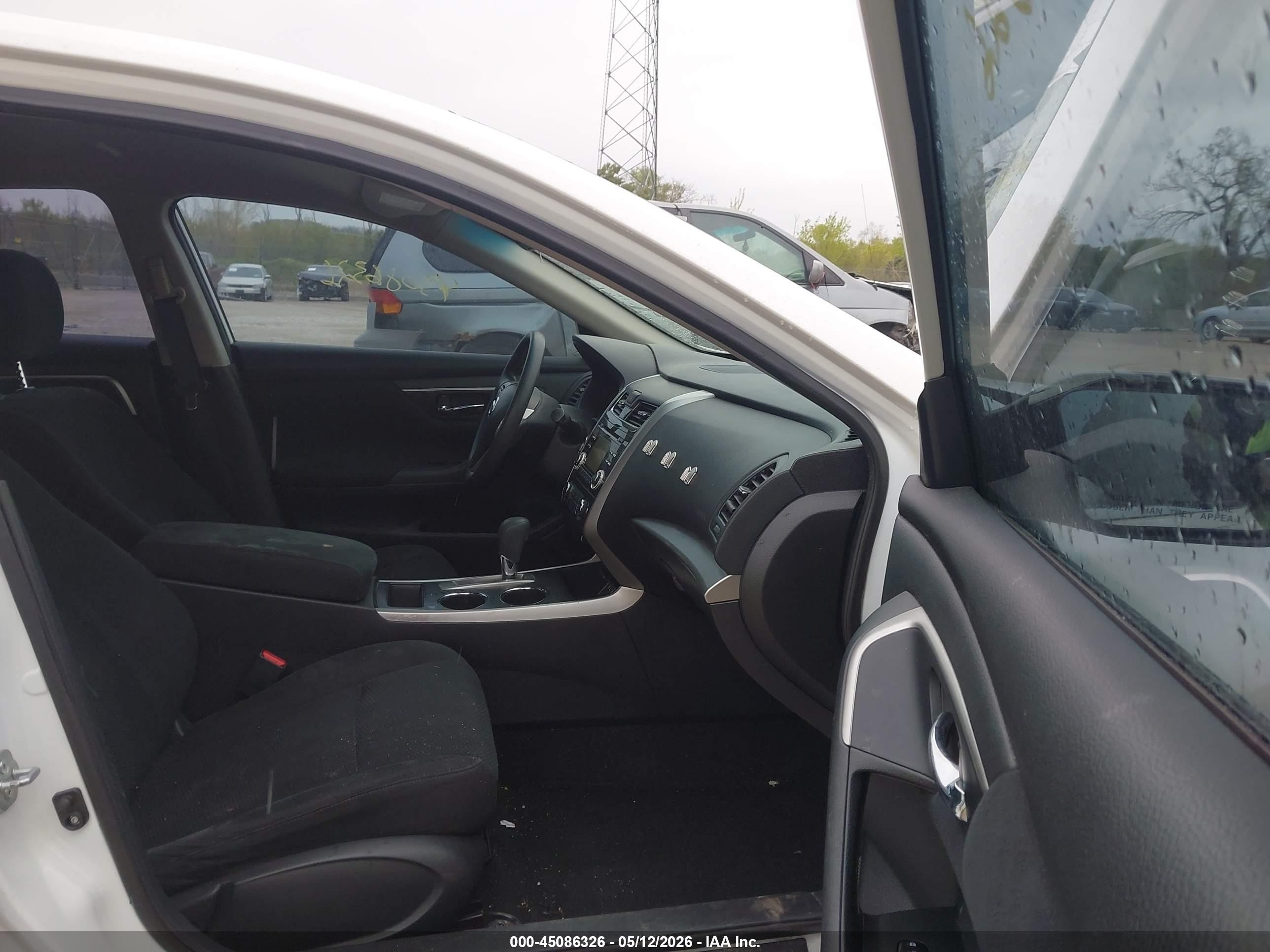 2015 Nissan Altima 2.5 S Белый vin: 1N4AL3AP2FC203803