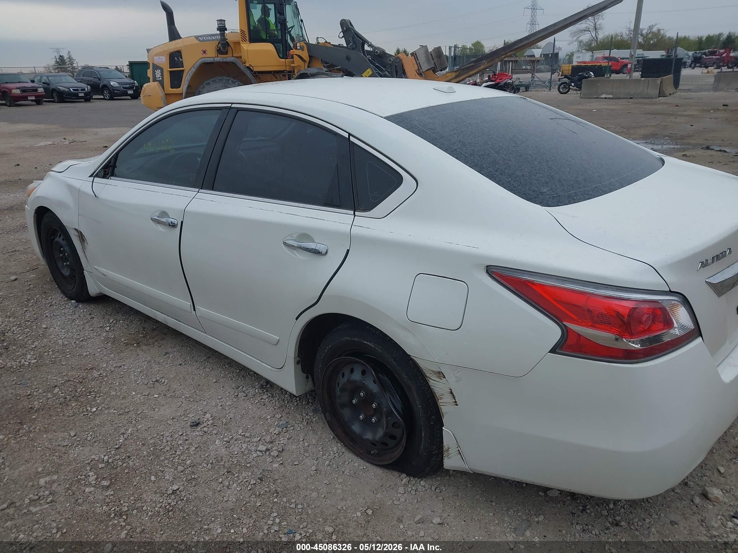 2015 Nissan Altima 2.5 S Белый vin: 1N4AL3AP2FC203803