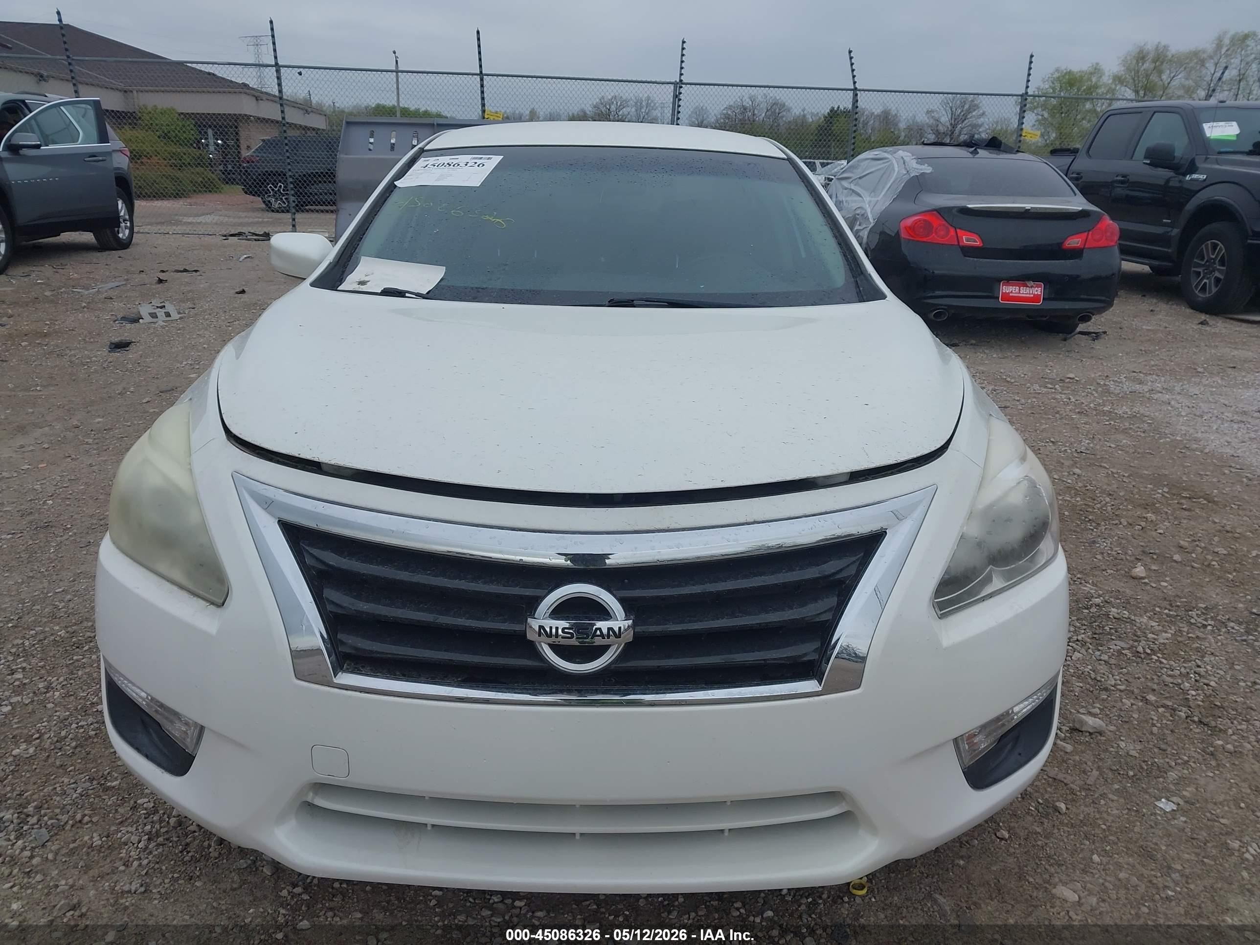 2015 Nissan Altima 2.5 S Белый vin: 1N4AL3AP2FC203803