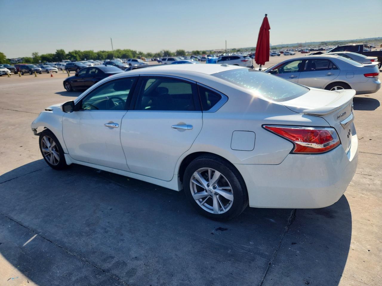 2015 Nissan Altima 2.5 Sv White vin: 1N4AL3AP2FC205955