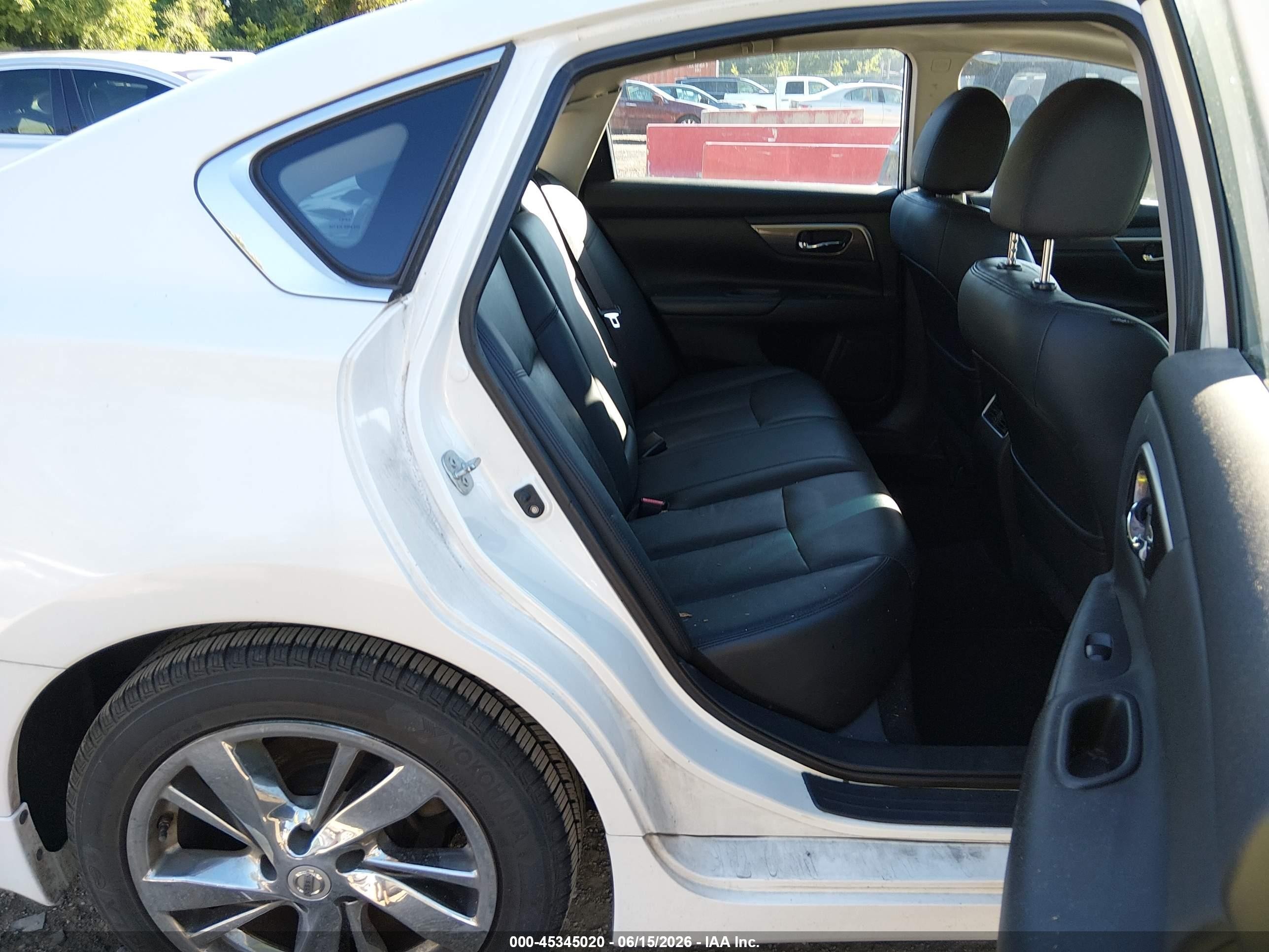 2015 Nissan Altima 2.5 Sl White vin: 1N4AL3AP2FC214946
