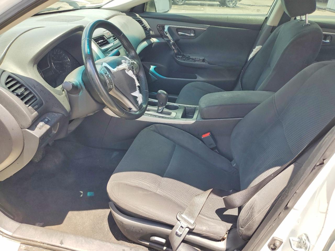 2015 Nissan Altima 2.5 Sv White vin: 1N4AL3AP2FC221914
